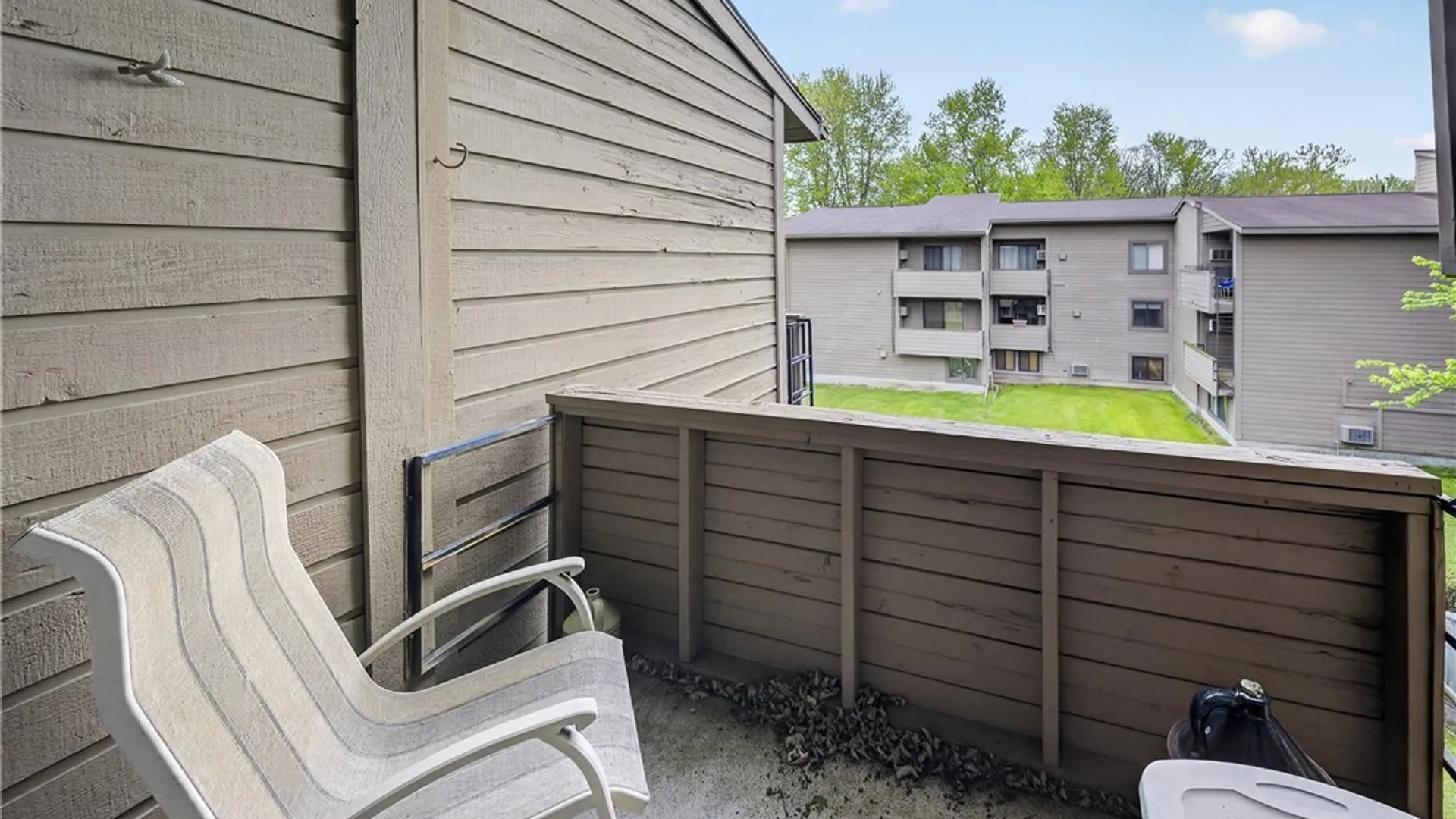 Property at 8 Watertree Drive, DeWitt, NY 13057 27