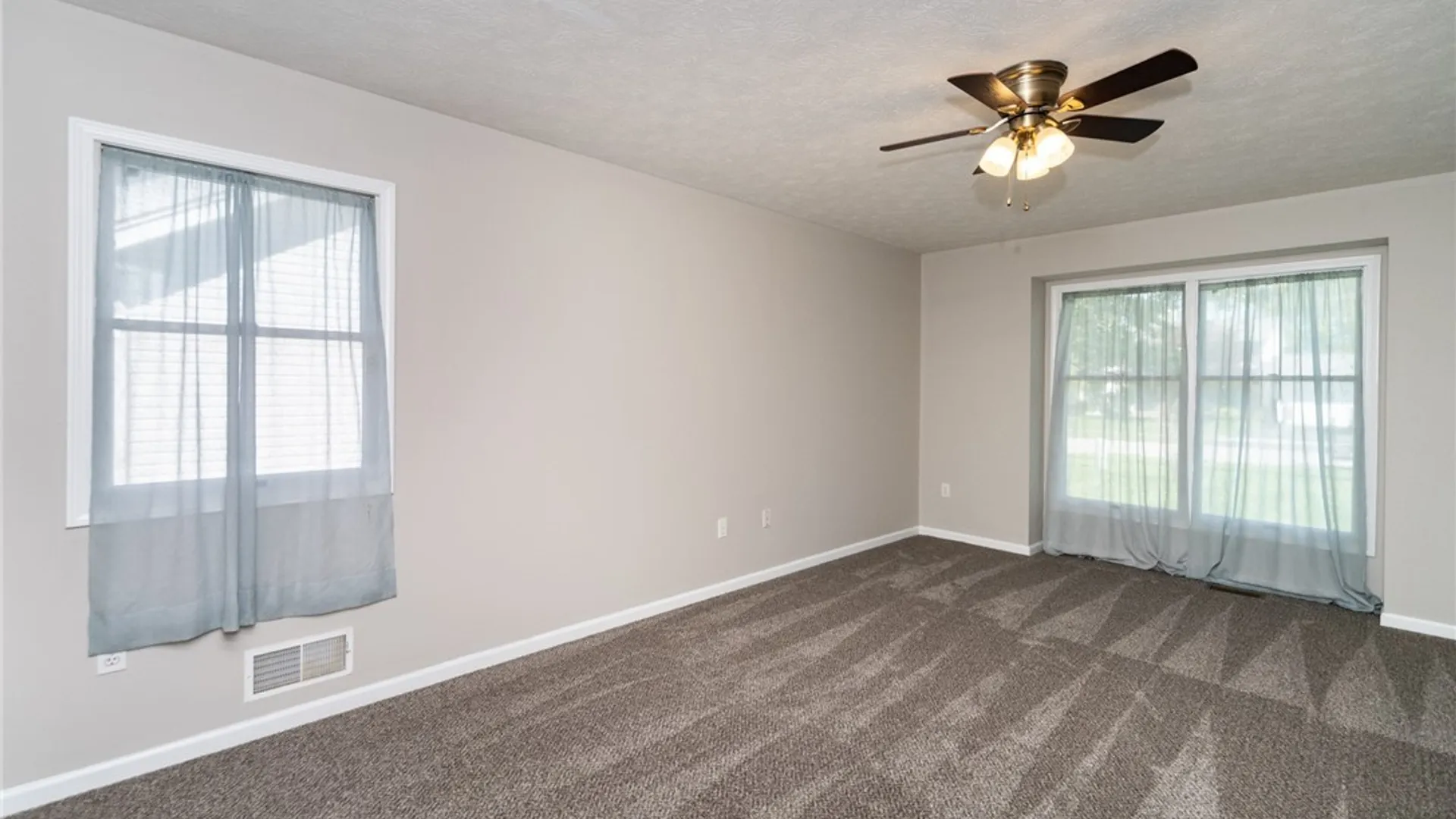 Property at 381 Old Country Road, Greece, NY 14612 19