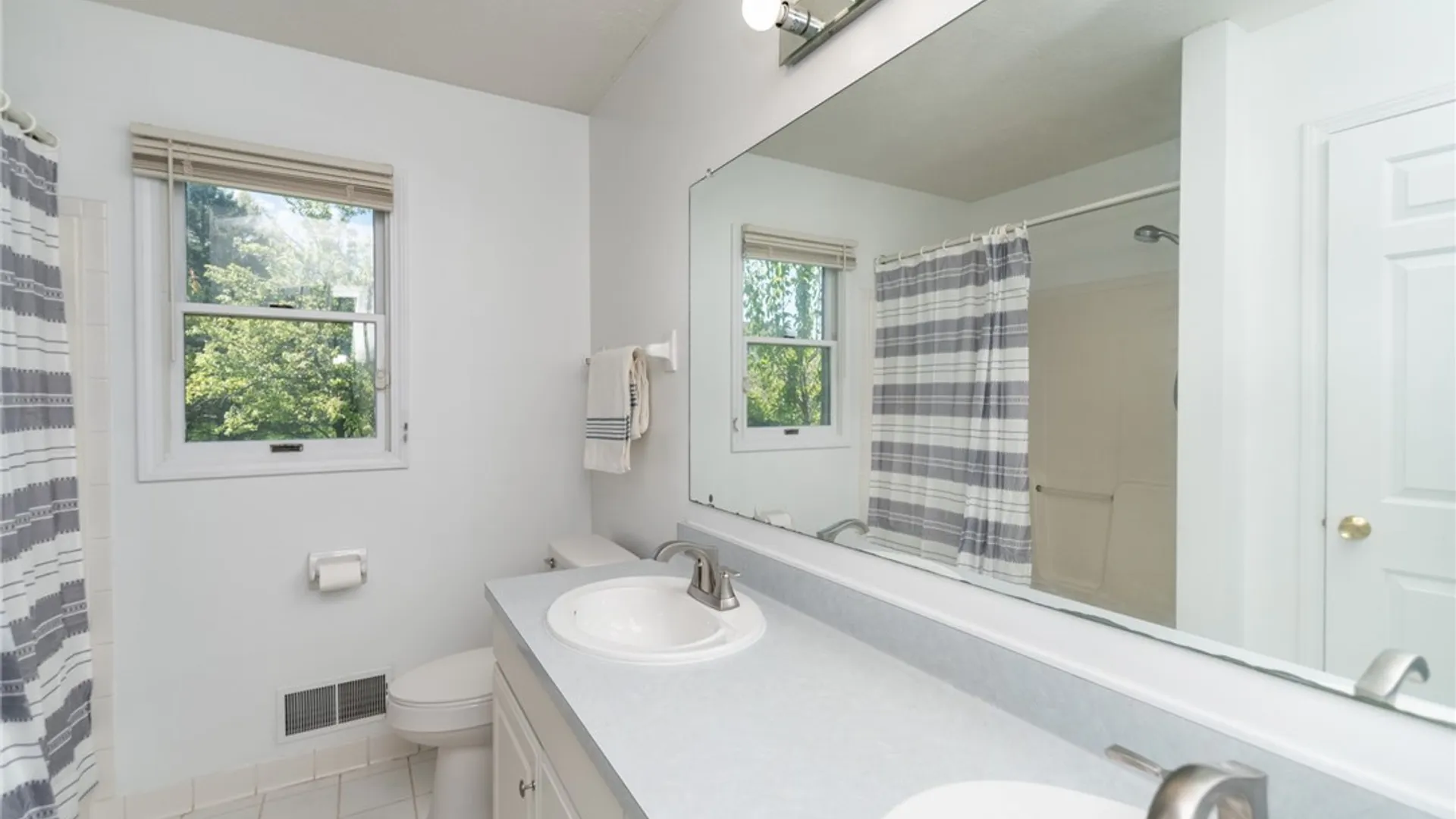 Property at 381 Old Country Road, Greece, NY 14612 21