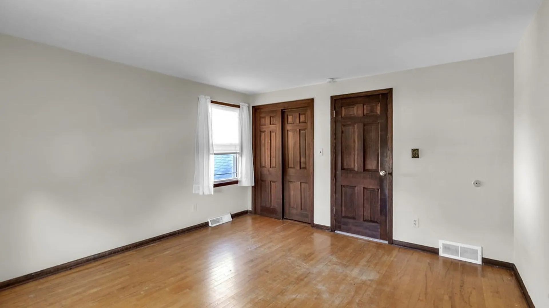 Property at 9630 High Street, Clarence, NY 14032 38