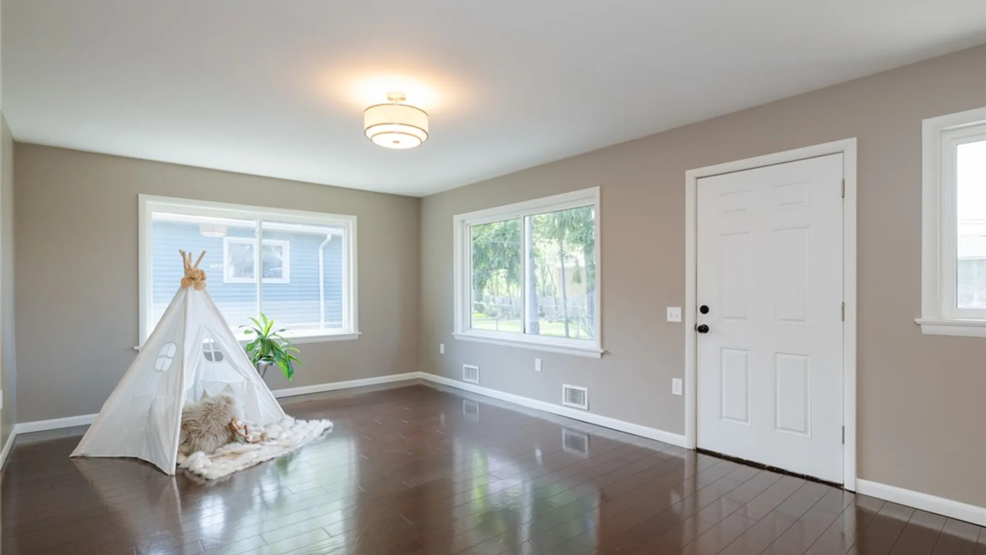 Property at 93 Governor Ter, Irondequoit, NY 14609 23