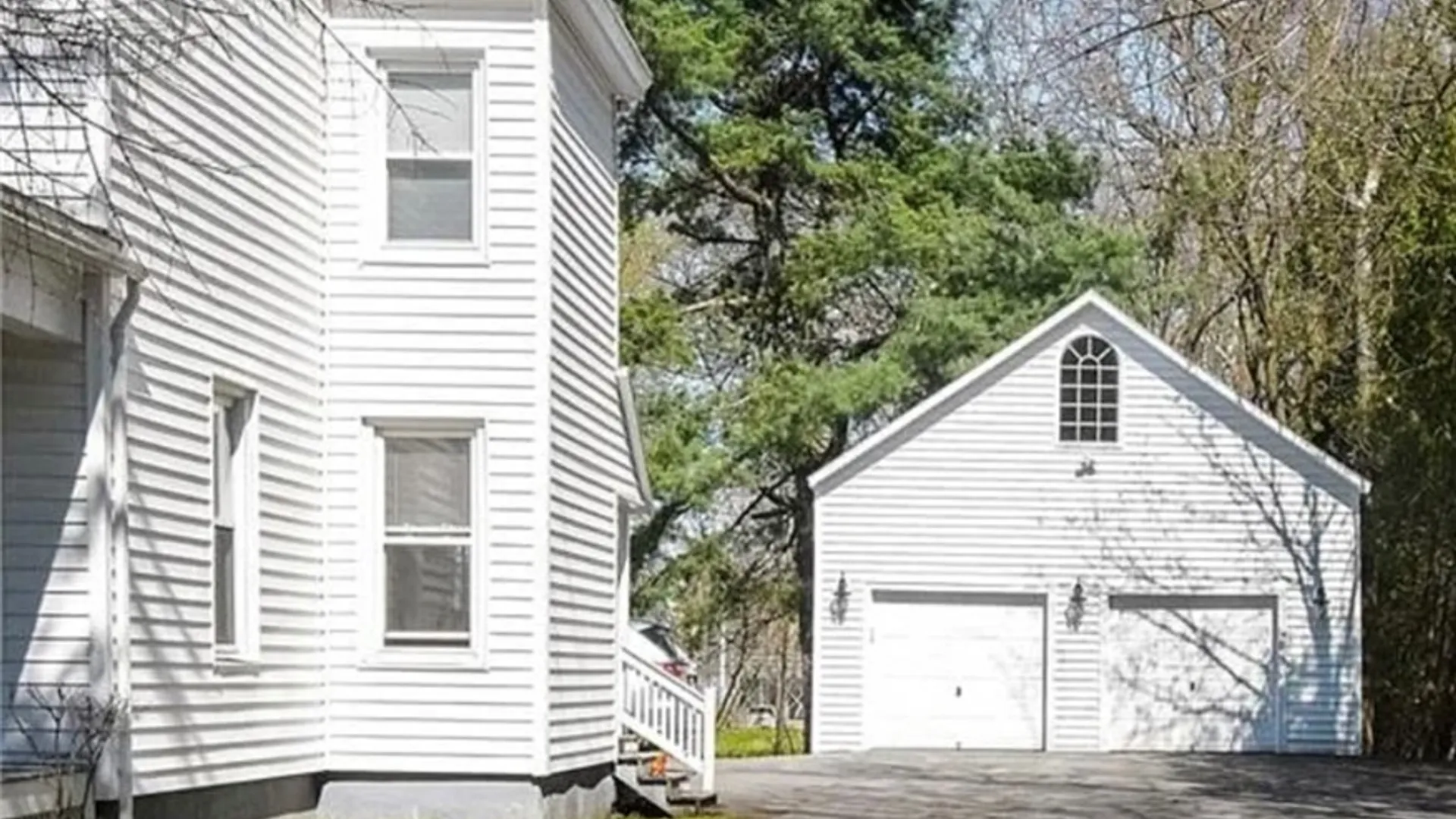 Property at 55 Oxford Road, New Hartford, NY 13413 3