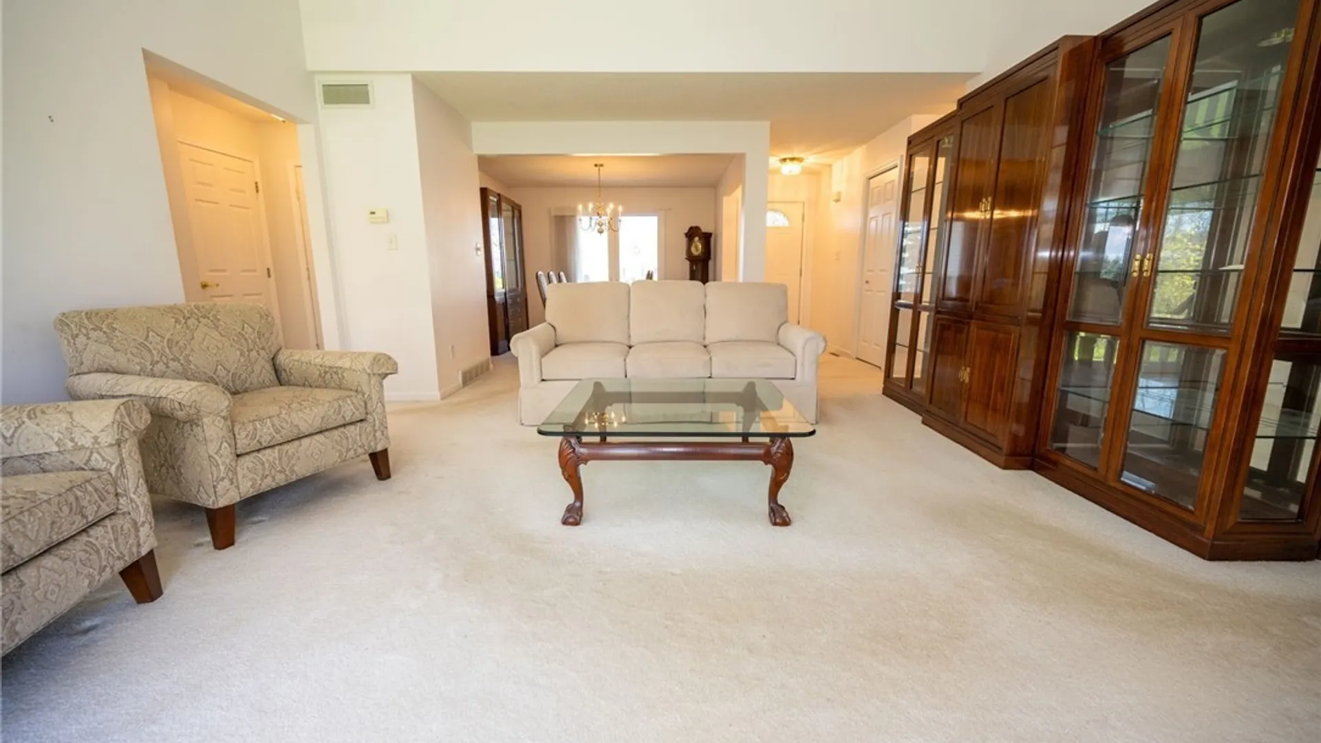 Property at 9 Alexander Parkway, Pendleton, NY 14120 12