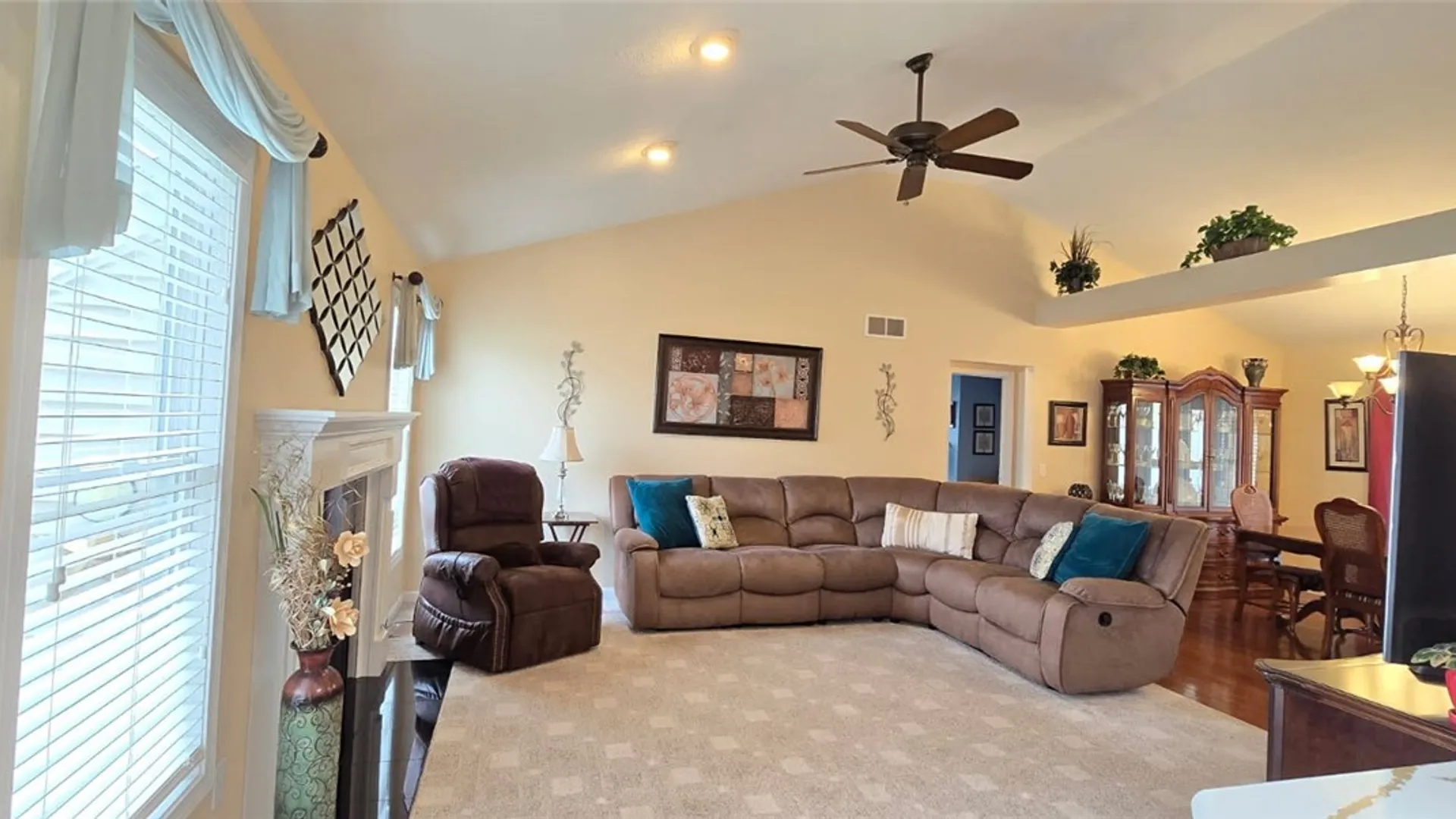 Property at 7 Brongo Lane, Gates, NY 14559 13