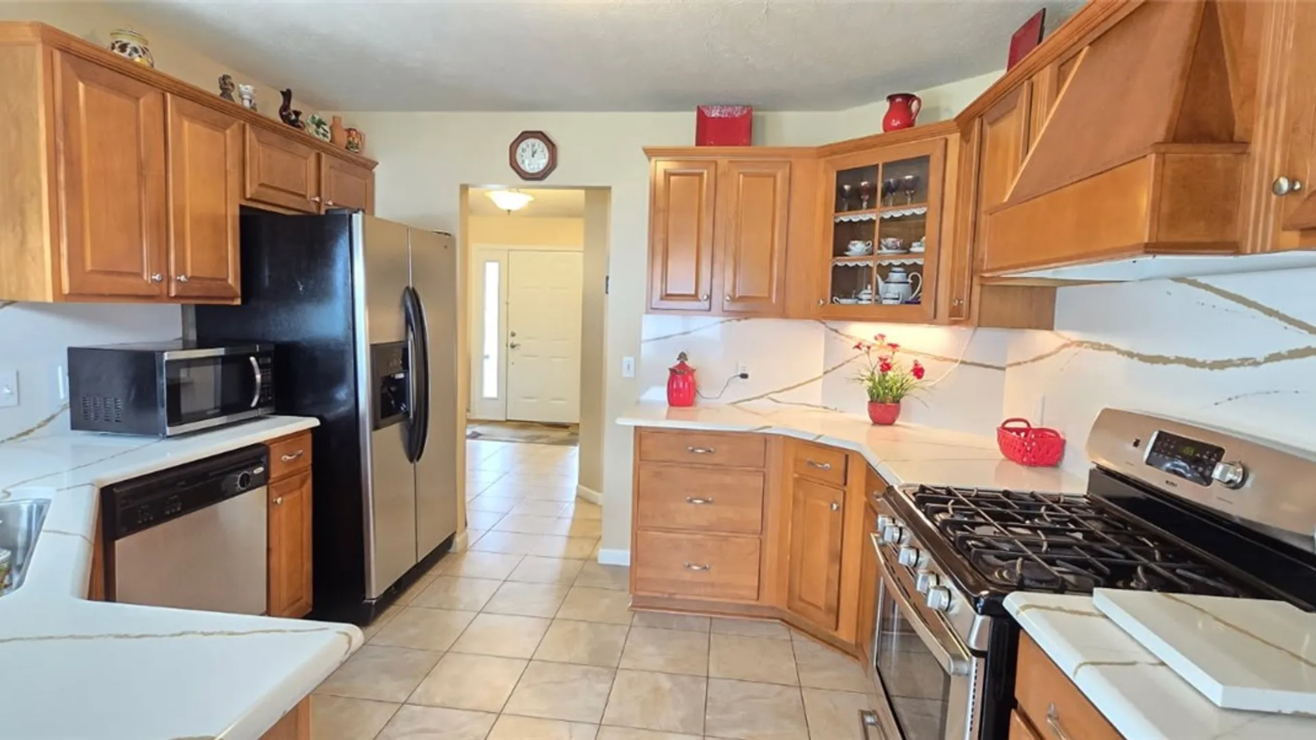 Property at 7 Brongo Lane, Gates, NY 14559 19