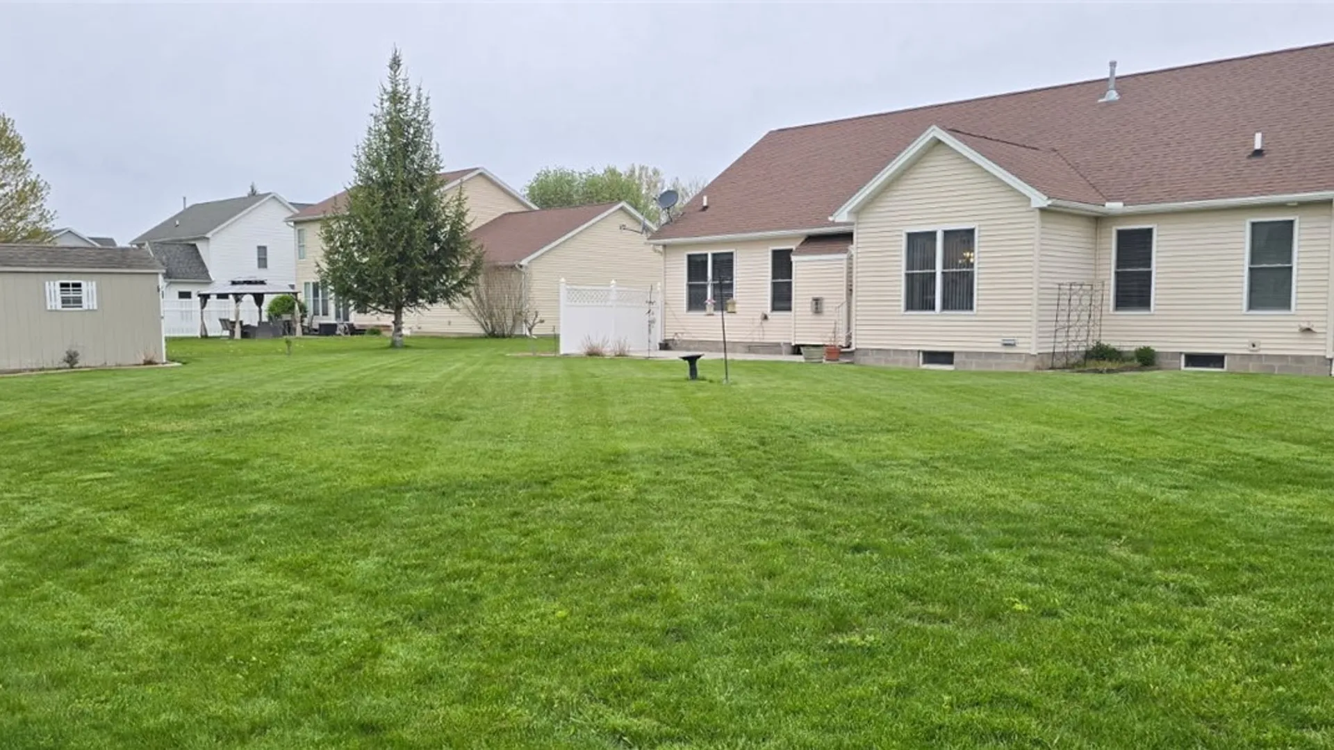 Property at 7 Brongo Lane, Gates, NY 14559 39