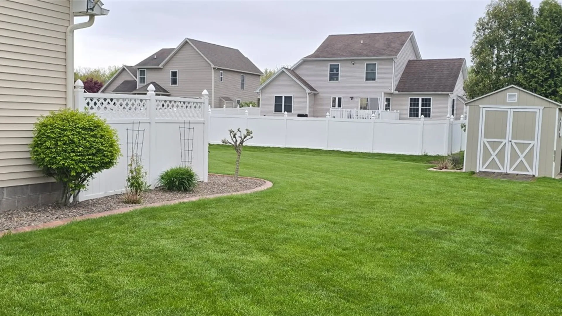 Property at 7 Brongo Lane, Gates, NY 14559 40
