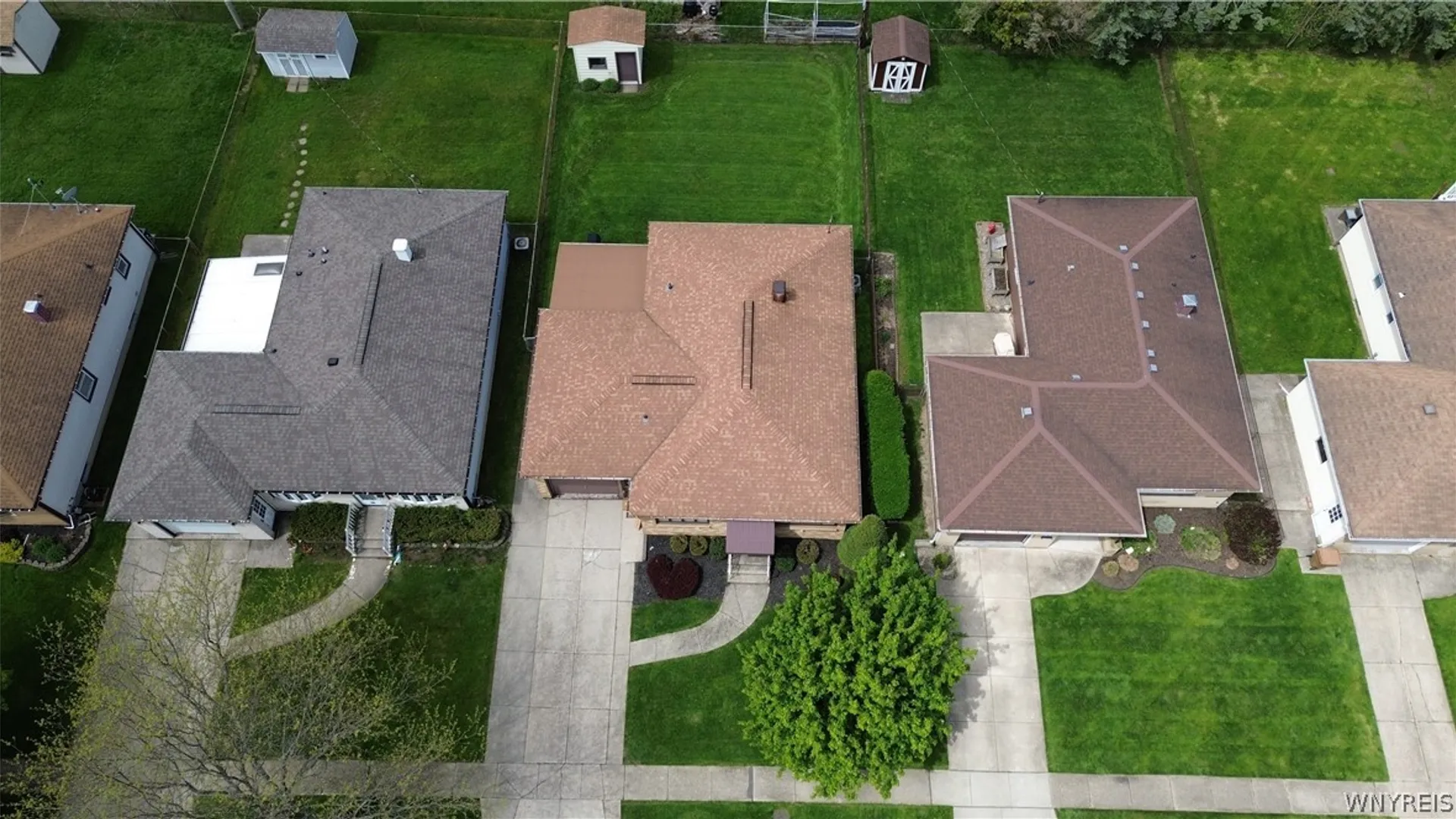 Property at 58 Grand Prix Drive, Cheektowaga, NY 14227 34