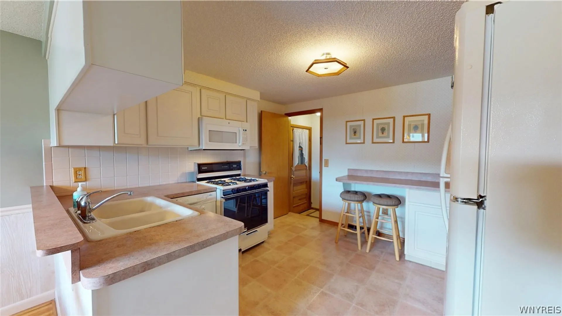 Property at 58 Grand Prix Drive, Cheektowaga, NY 14227 5