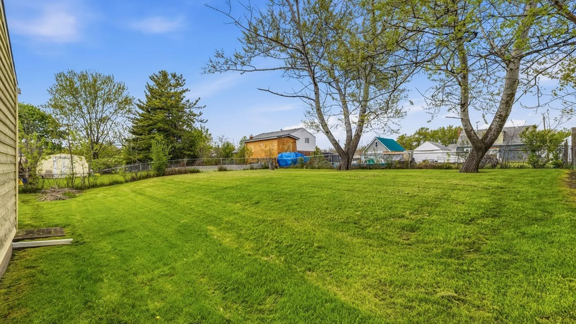 Property at 4540 Isherwood Drive, Niagara, NY 14305 16