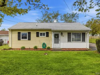 Property at 4540 Isherwood Drive, Niagara, NY 14305