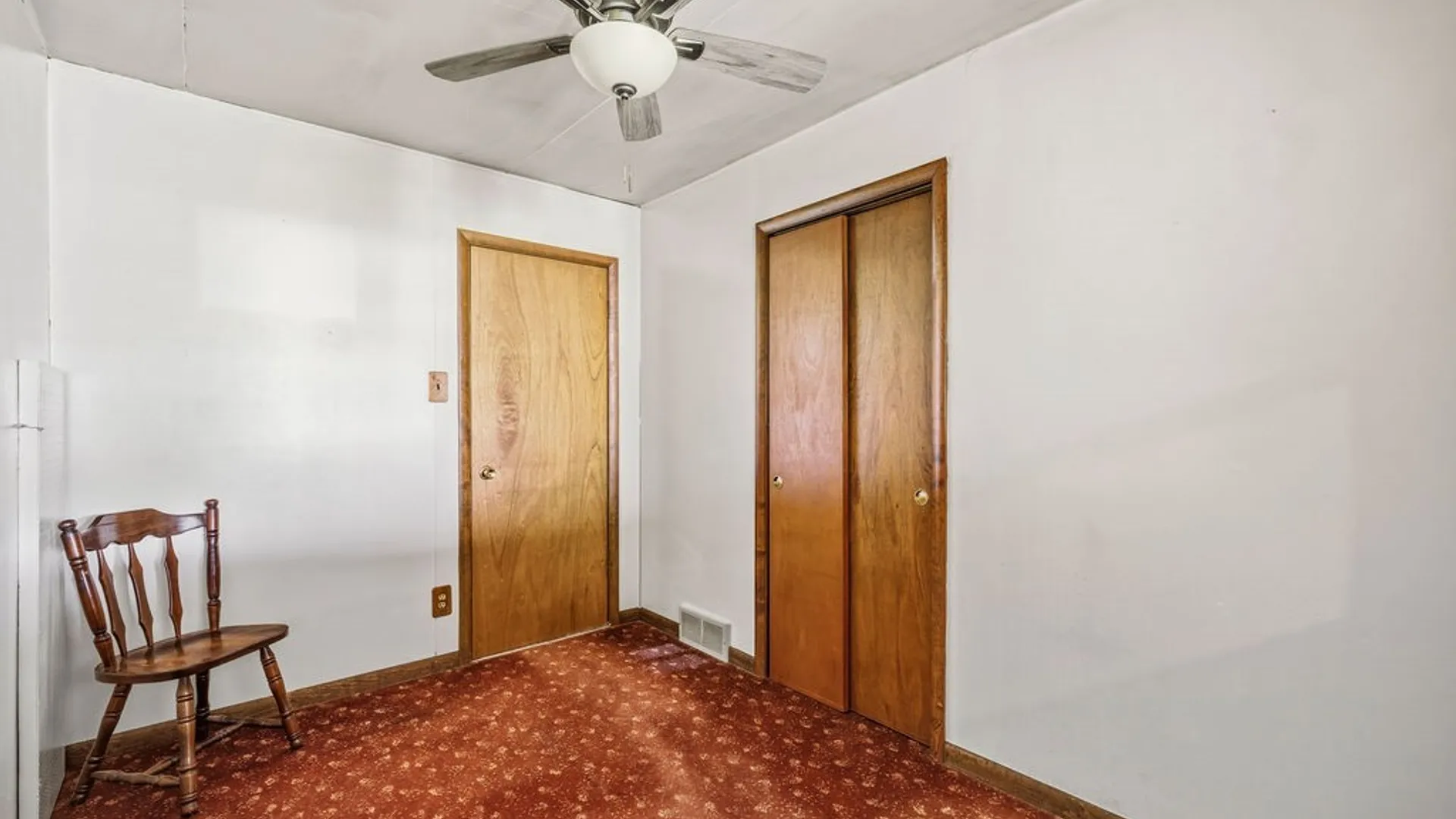 Property at 4540 Isherwood Drive, Niagara, NY 14305 9