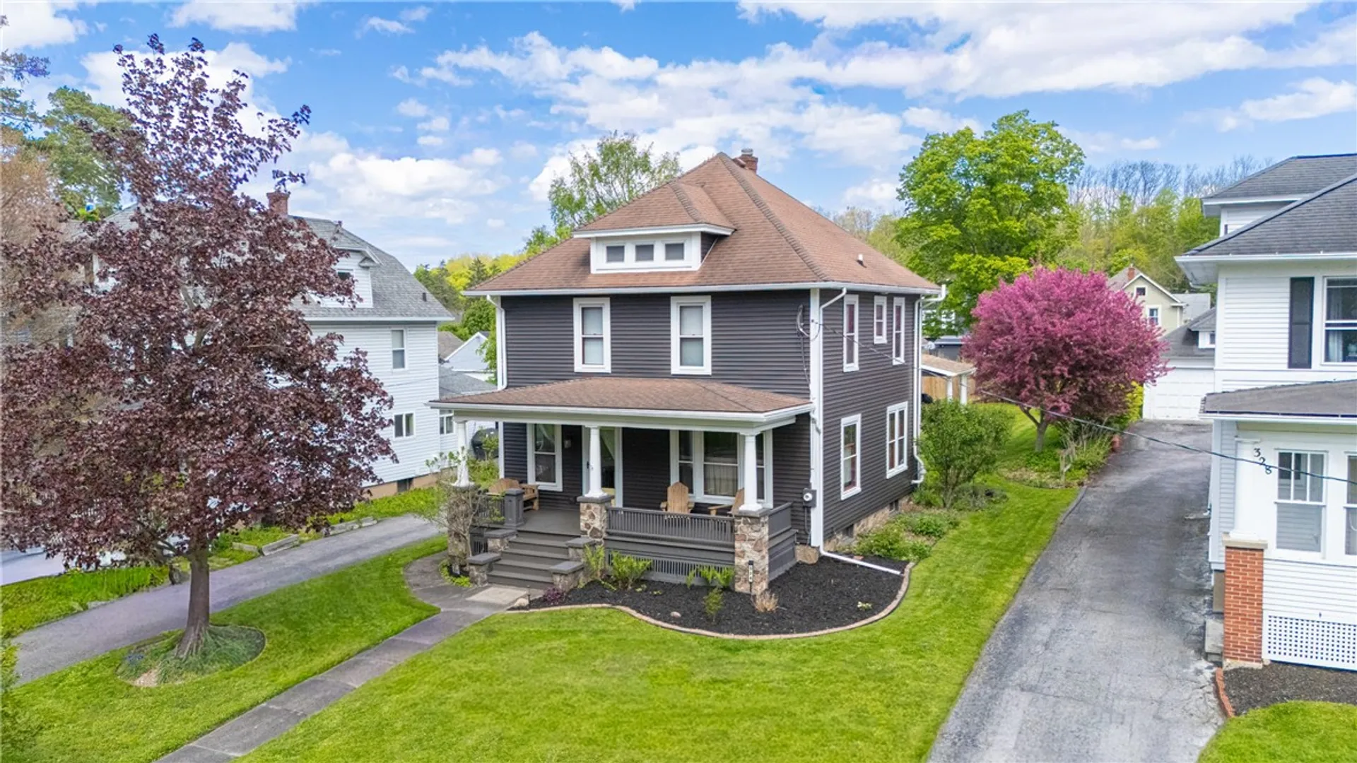 Property at 324 Canandaigua Street, Palmyra, NY 14522 2