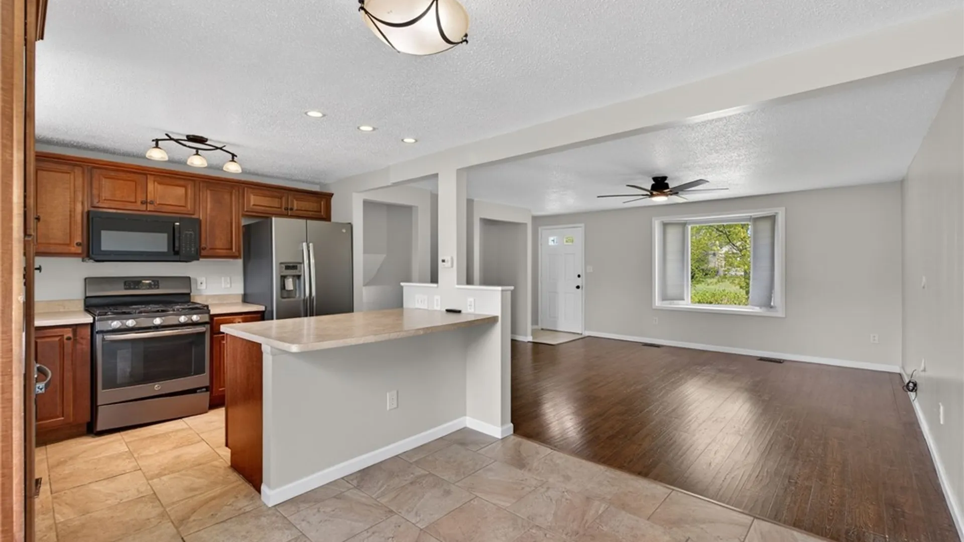 Property at 266 Peppertree Drive, Amherst, NY 14228 13