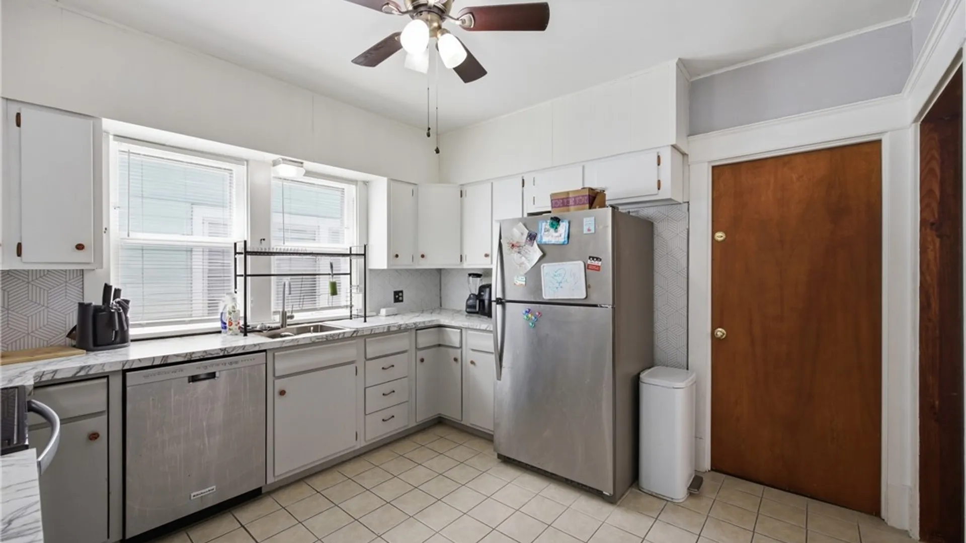 Property at 301 Colvin Avenue, Buffalo, NY 14216 11
