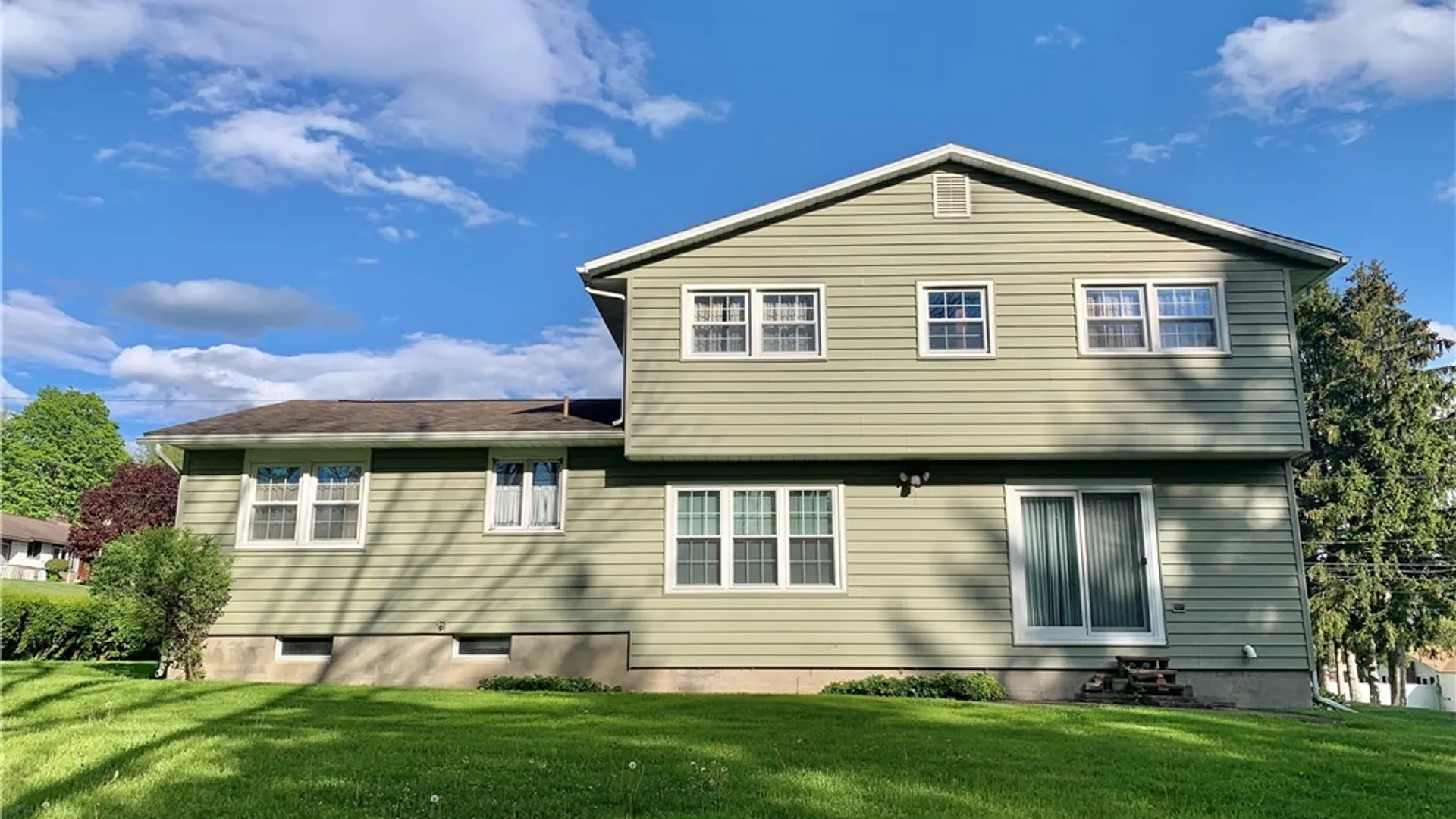 Property at 5401 Summerset Way, Deerfield, NY 13502 4