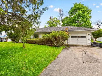 123 Lea Drive, Arcadia, NY 14513