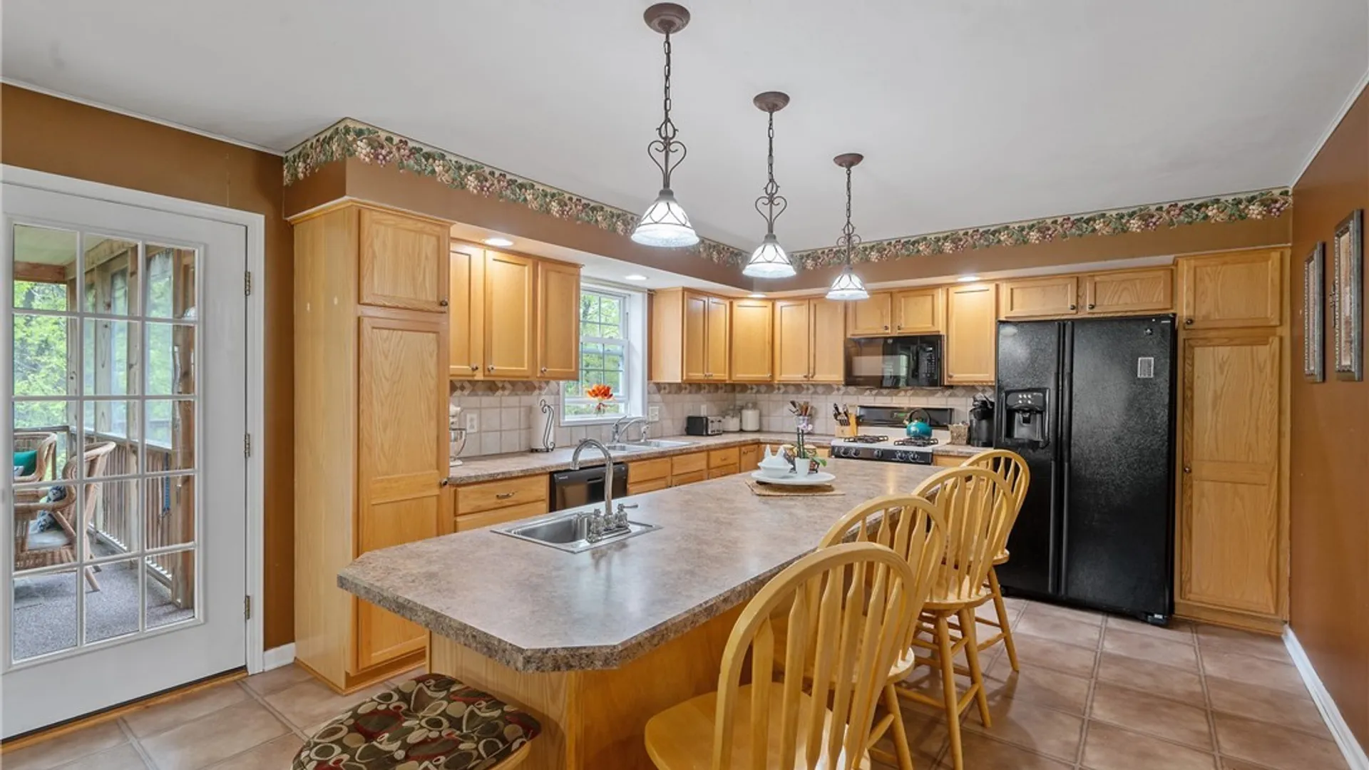 Property at 4 Kinderwood Drive, Marcellus, NY 13108 10