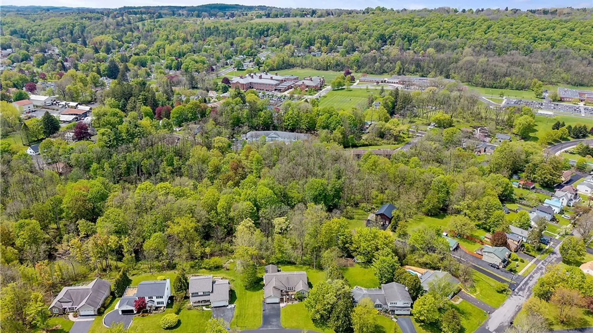Property at 4 Kinderwood Drive, Marcellus, NY 13108 3