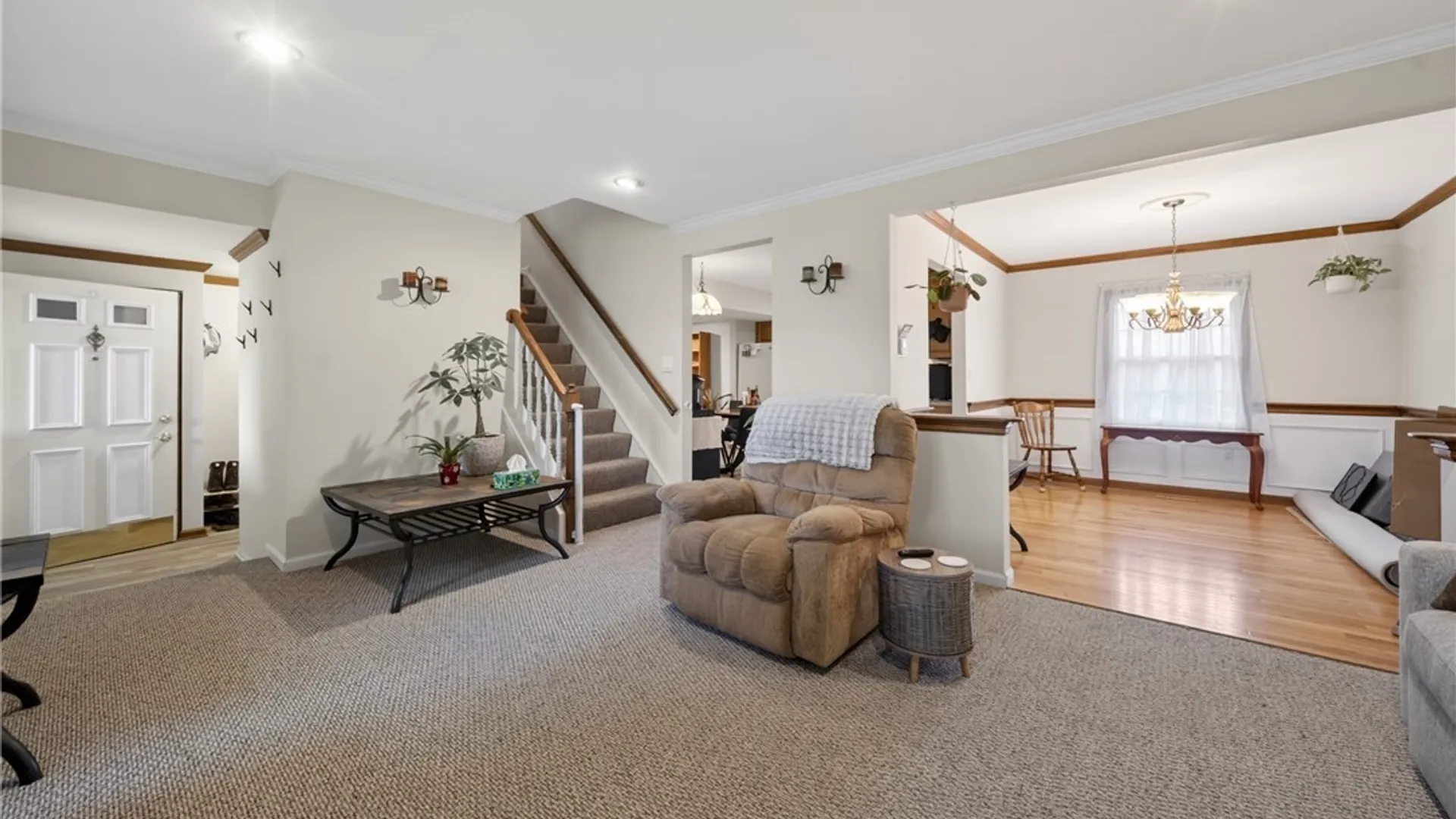 Property at 8272 Coconut Tree Drive, Clay, NY 13090 6