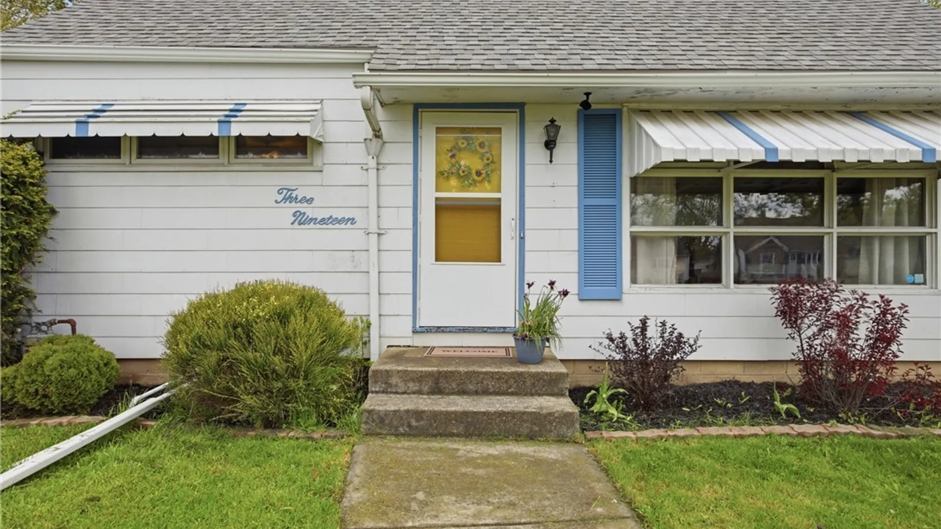Property at 319 Westchester Boulevard, Tonawanda, NY 14217 2