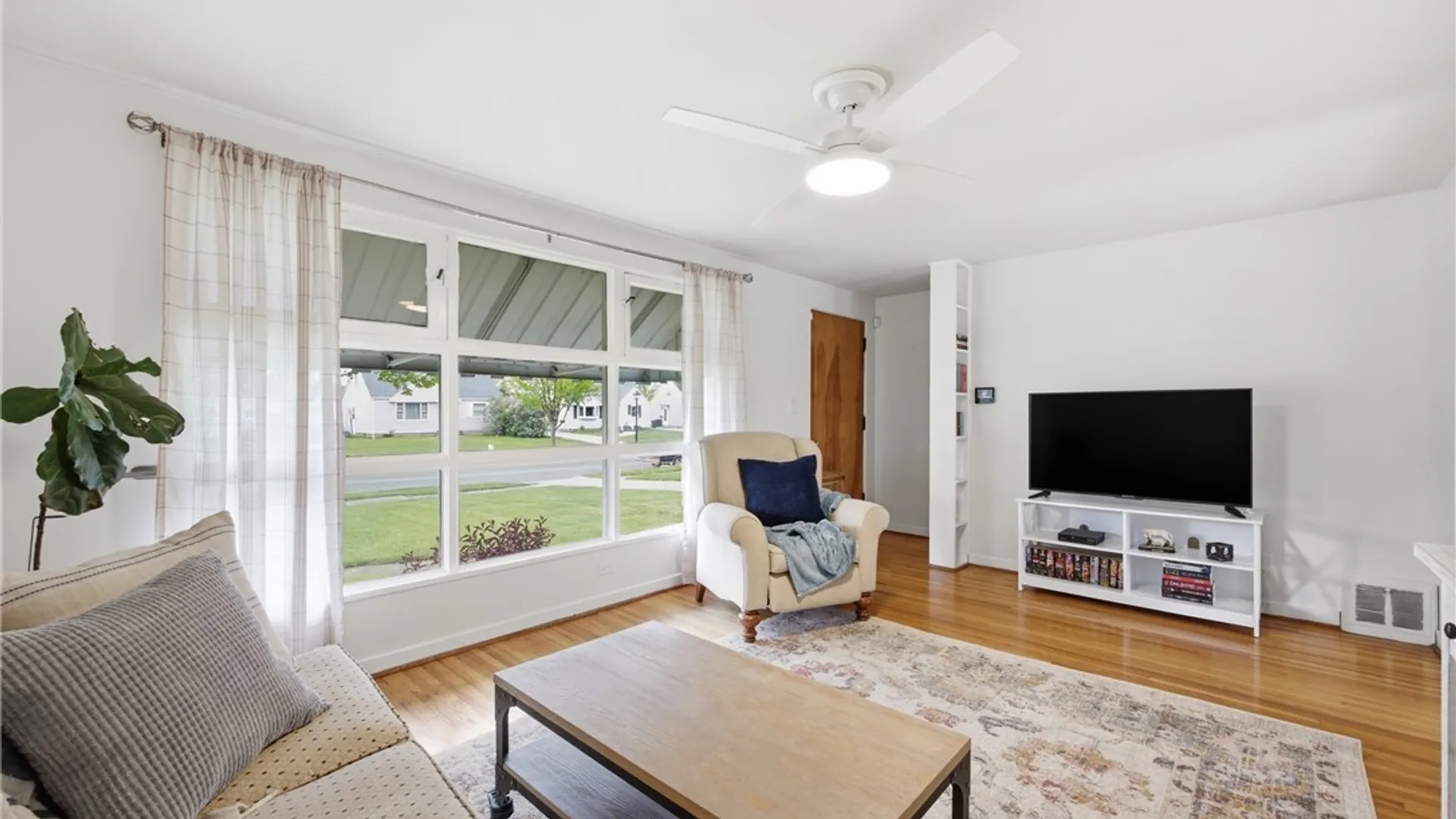 Property at 319 Westchester Boulevard, Tonawanda, NY 14217 5
