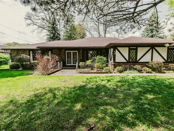 2951 Saint Paul Boulevard, Irondequoit, NY 14617