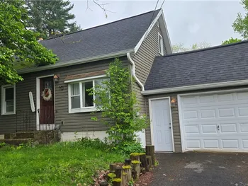 Property at 10 Tibbitts Road, New Hartford, NY 13413
