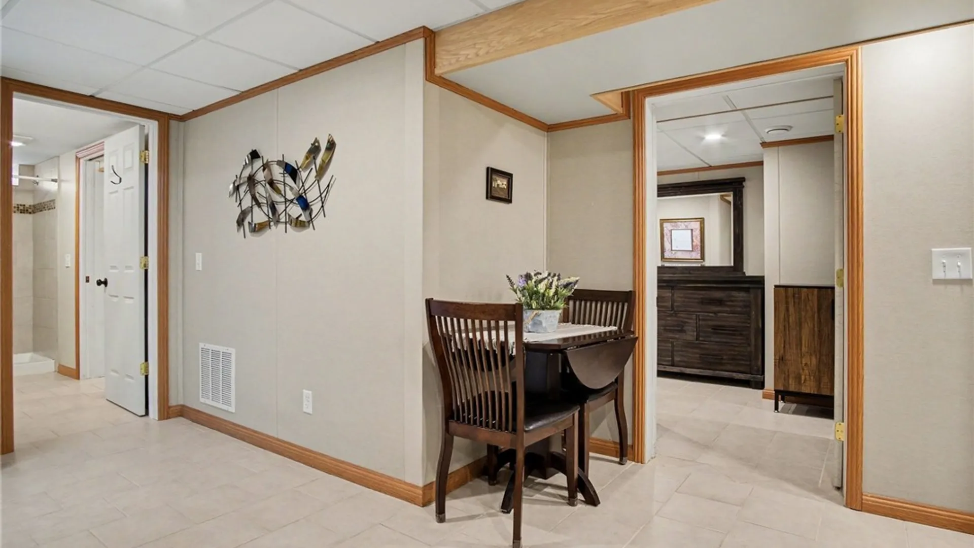 Property at 41 Authors Avenue, Henrietta, NY 14467 16