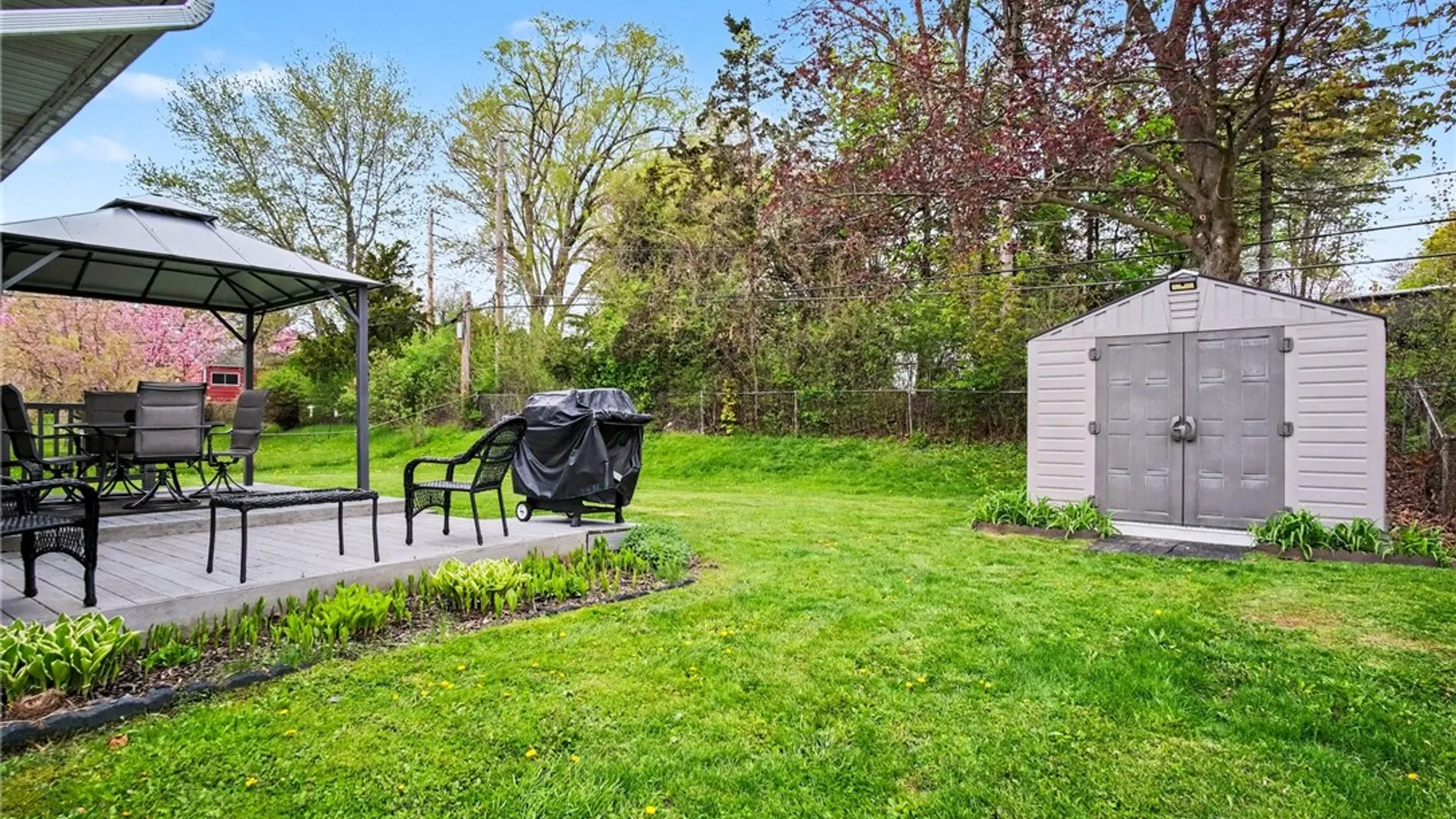 Property at 41 Authors Avenue, Henrietta, NY 14467 22