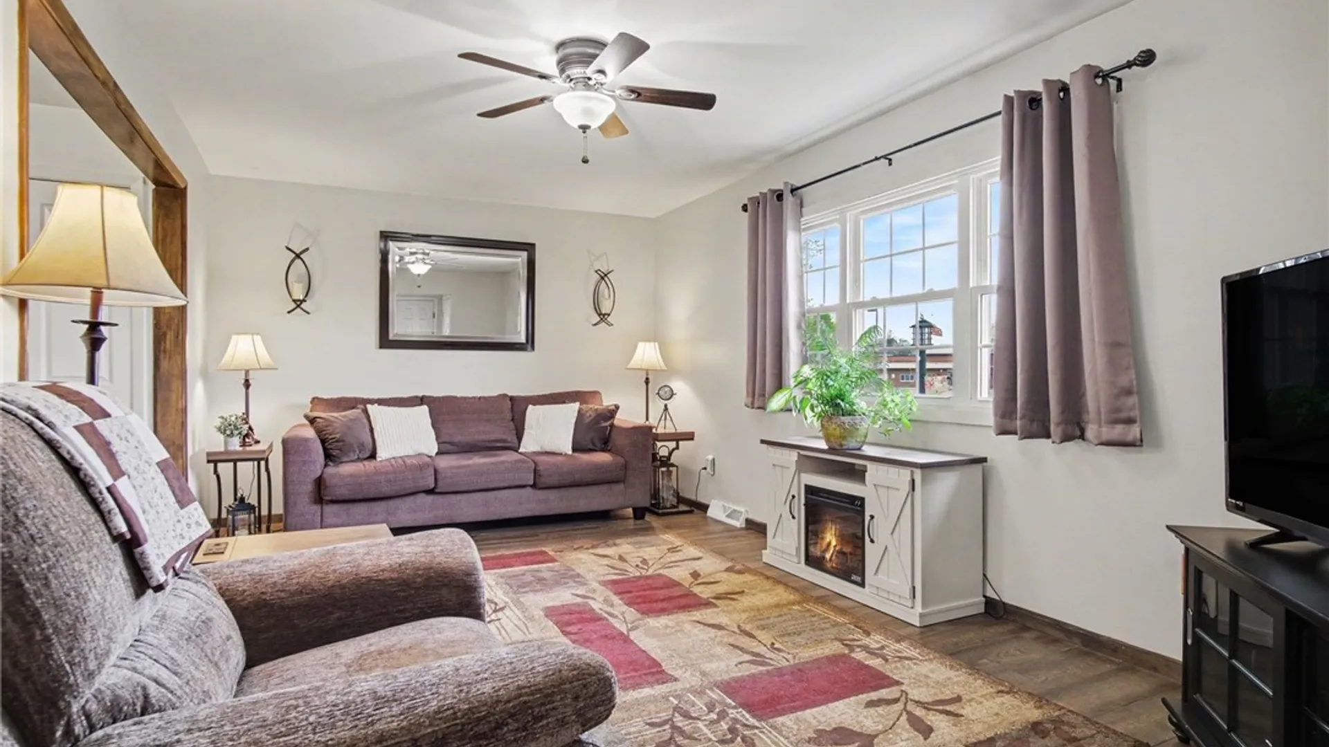 Property at 41 Authors Avenue, Henrietta, NY 14467 4