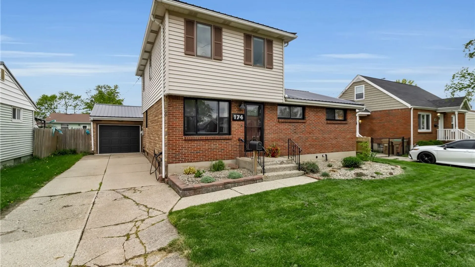 Property at 174 Heather Road, Cheektowaga, NY 14225 2