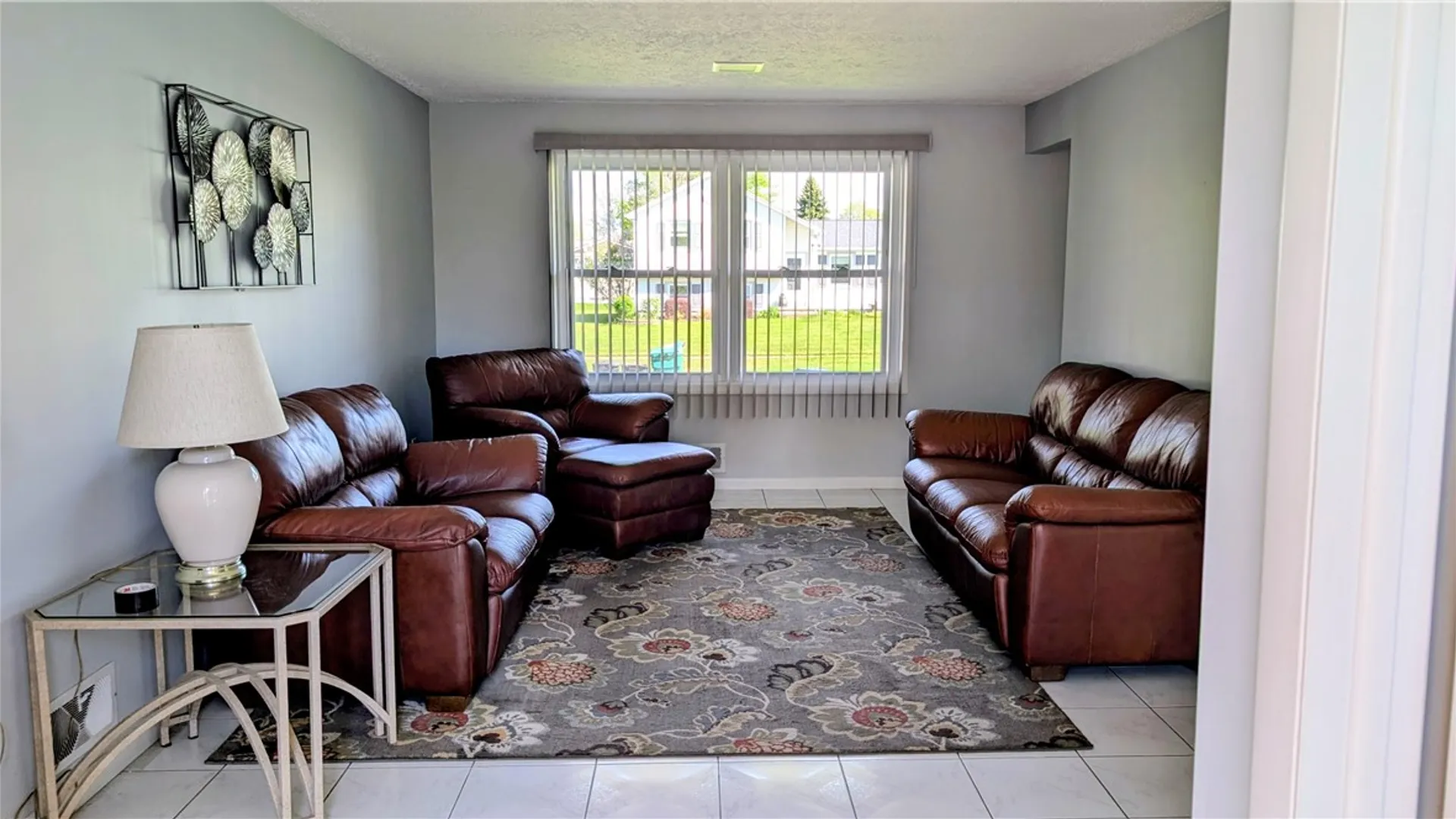 Property at 11 Barns Court, Greece, NY 14612 17