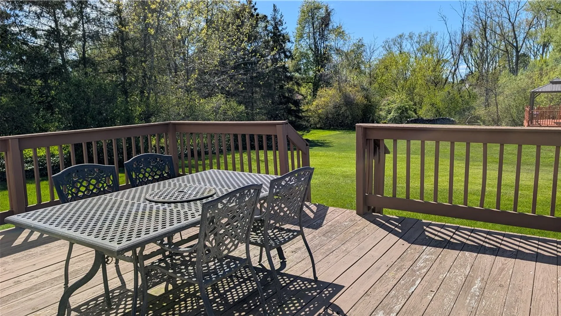 Property at 11 Barns Court, Greece, NY 14612 35