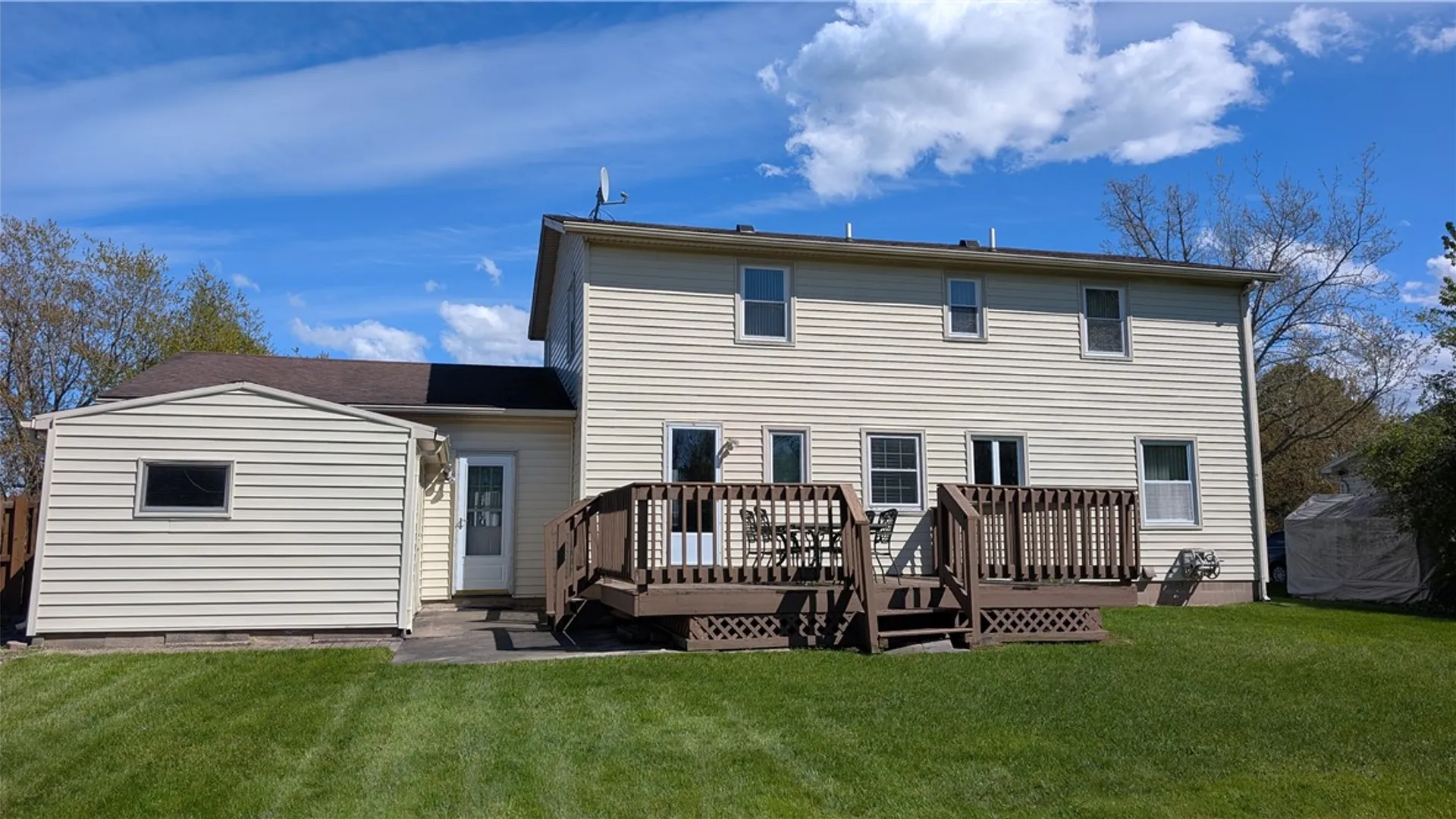 Property at 11 Barns Court, Greece, NY 14612 42