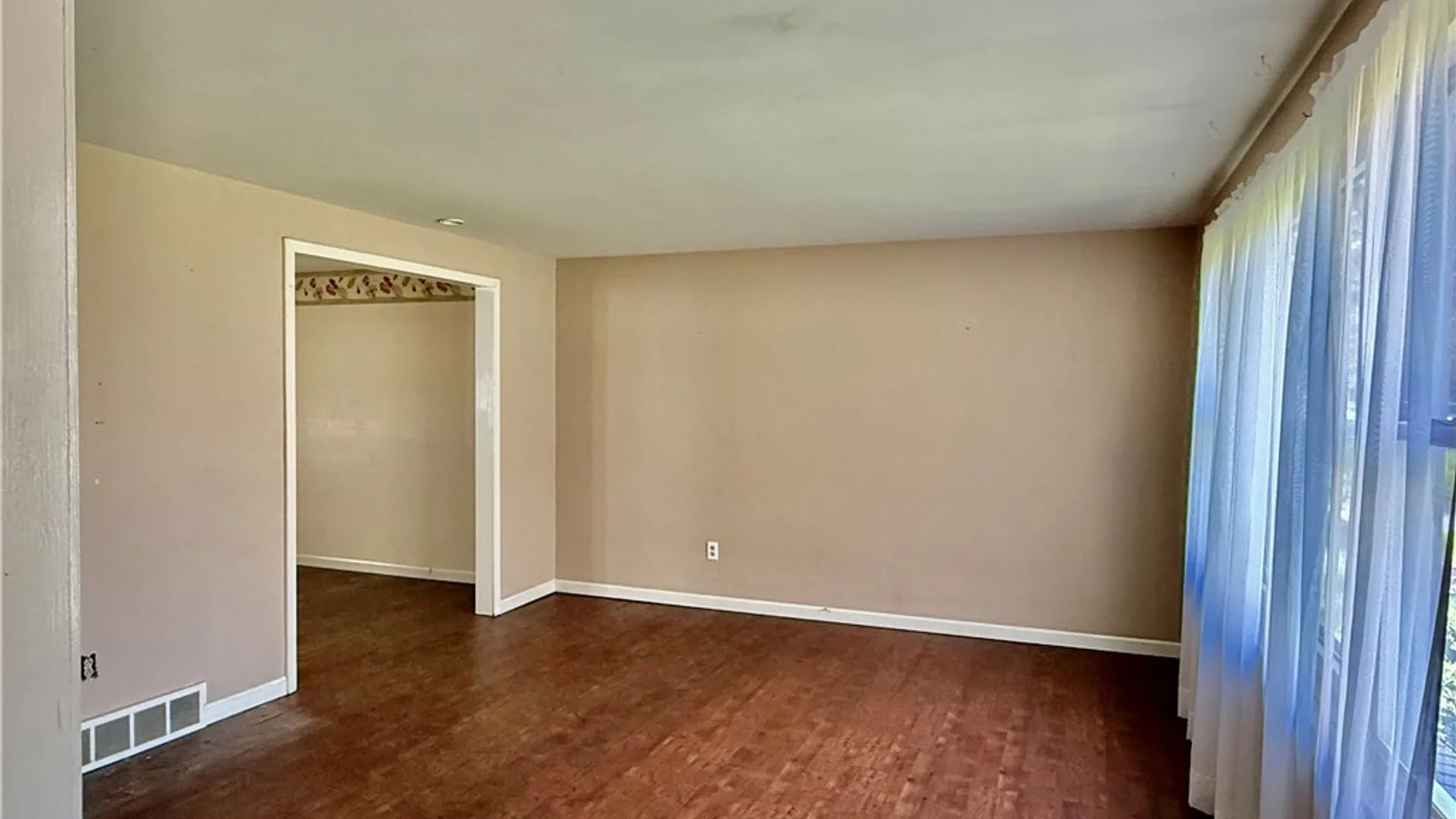 Property at 4669 Park Drive, Lewiston, NY 14092 5