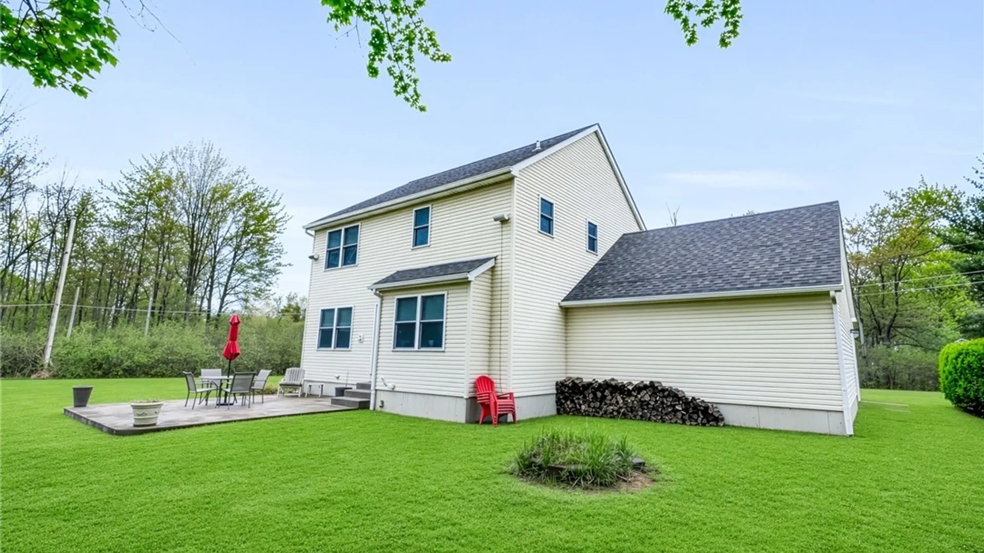 Property at 635 Eisenhower Avenue, Evans, NY 14006 35