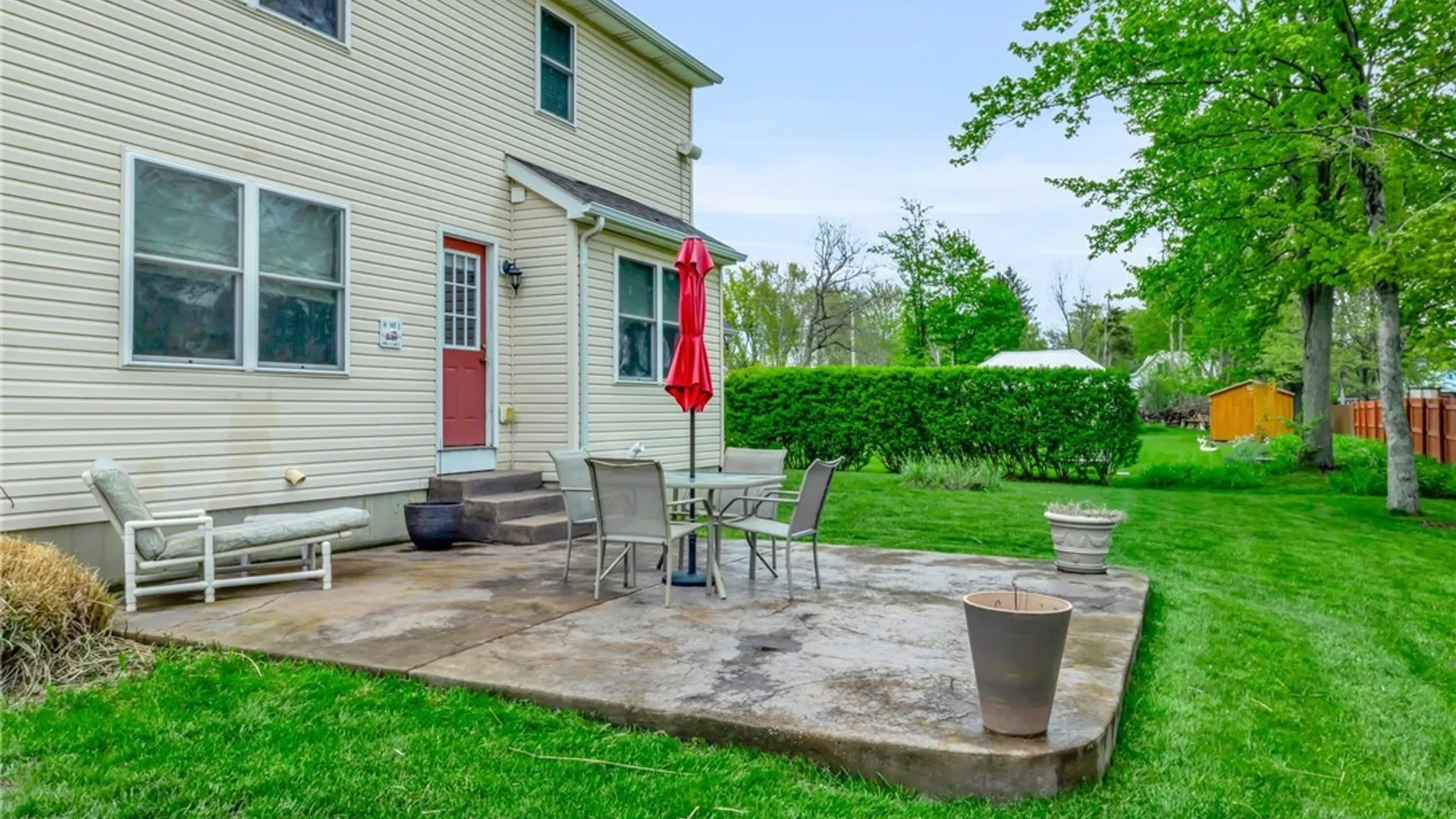 Property at 635 Eisenhower Avenue, Evans, NY 14006 41