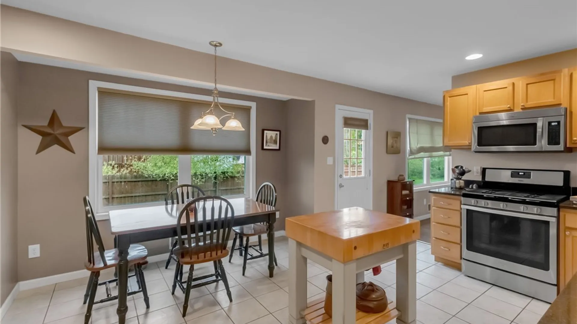 Property at 635 Eisenhower Avenue, Evans, NY 14006 8