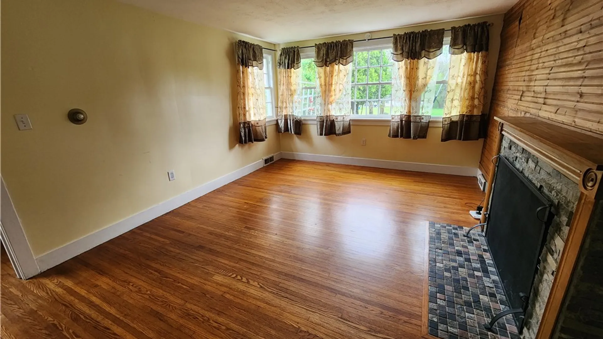 Property at 177 High Street, Avon, NY 14414 5