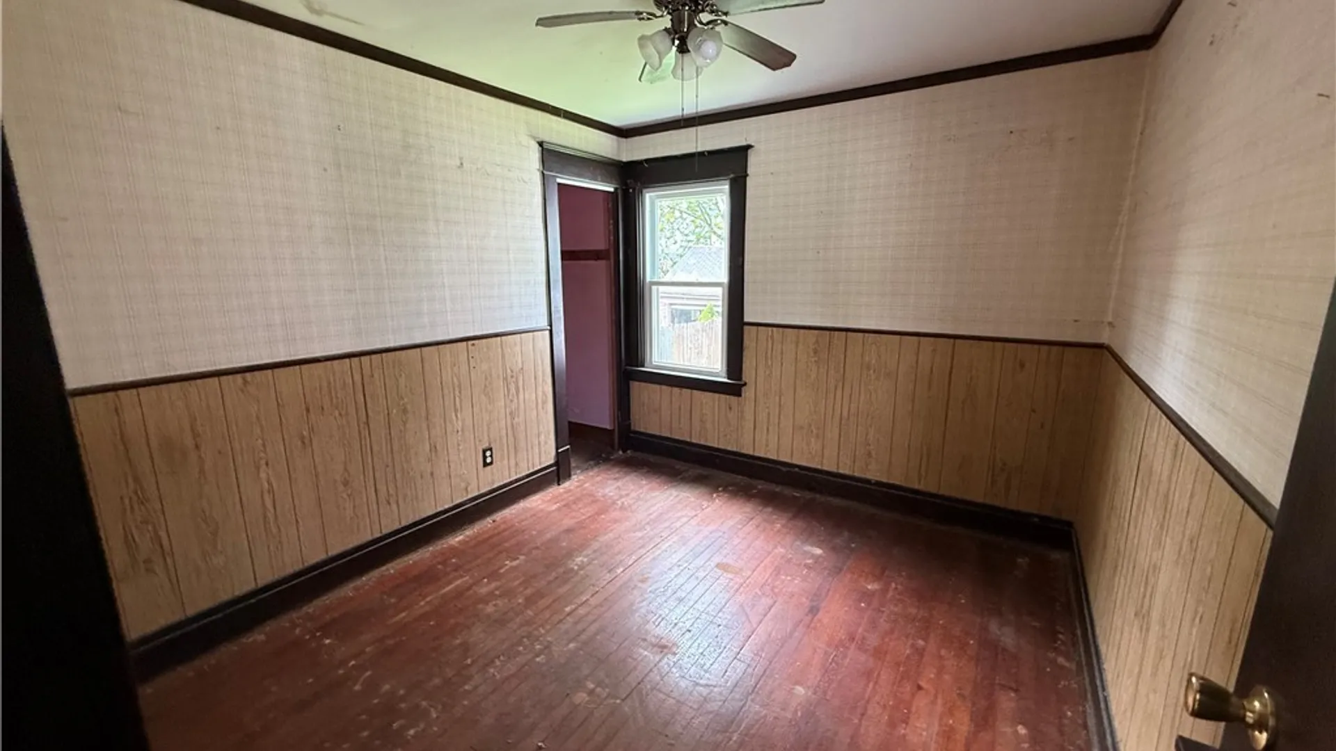 Property at 28 Ludwig Avenue, West Seneca, NY 14224 16