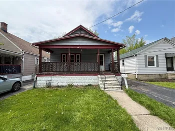 28 Ludwig Avenue, West Seneca, NY 14224