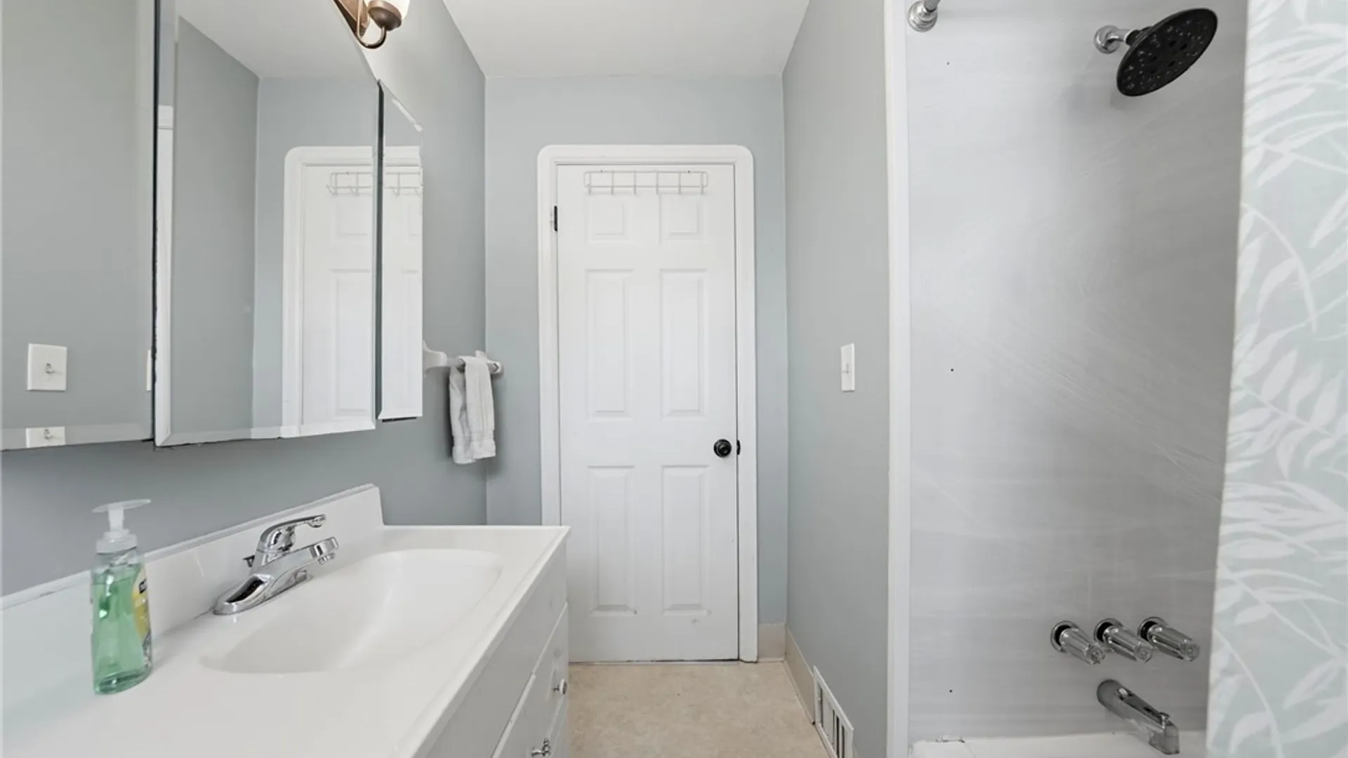 Property at 757 Moore Avenue, Tonawanda, NY 14223 17
