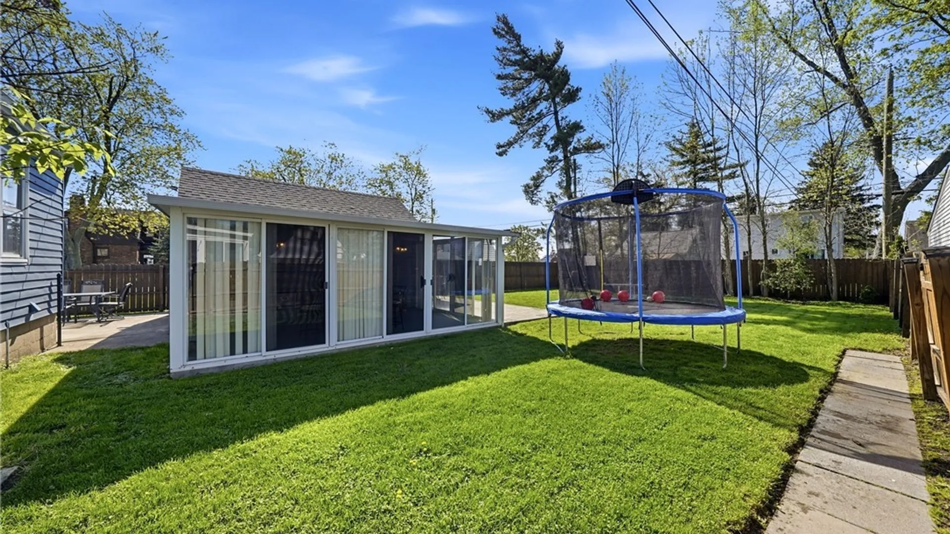 Property at 757 Moore Avenue, Tonawanda, NY 14223 44