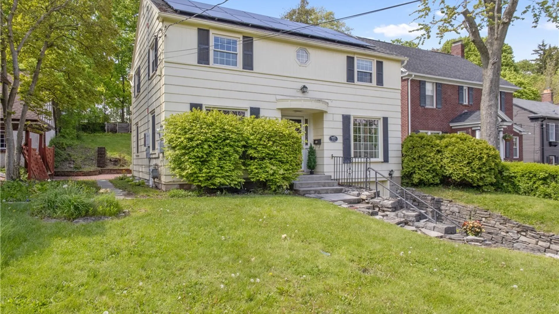Property at 216 Strathmore Drive, Syracuse, NY 13207 2