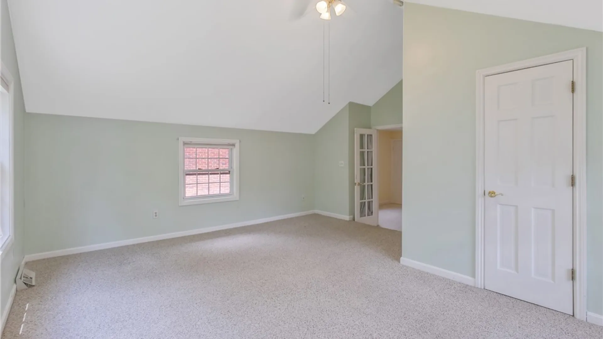 Property at 216 Strathmore Drive, Syracuse, NY 13207 22