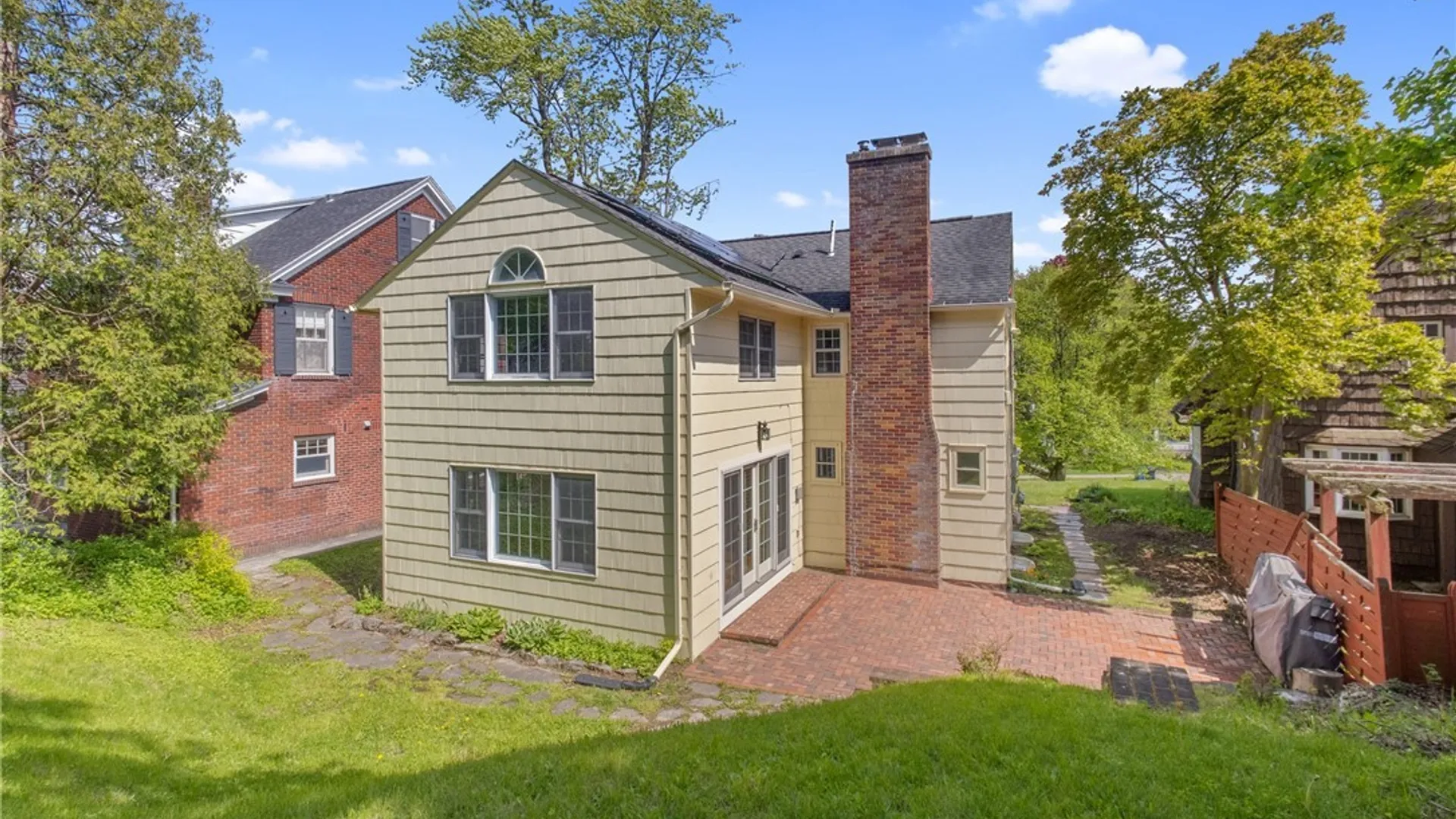 Property at 216 Strathmore Drive, Syracuse, NY 13207 38