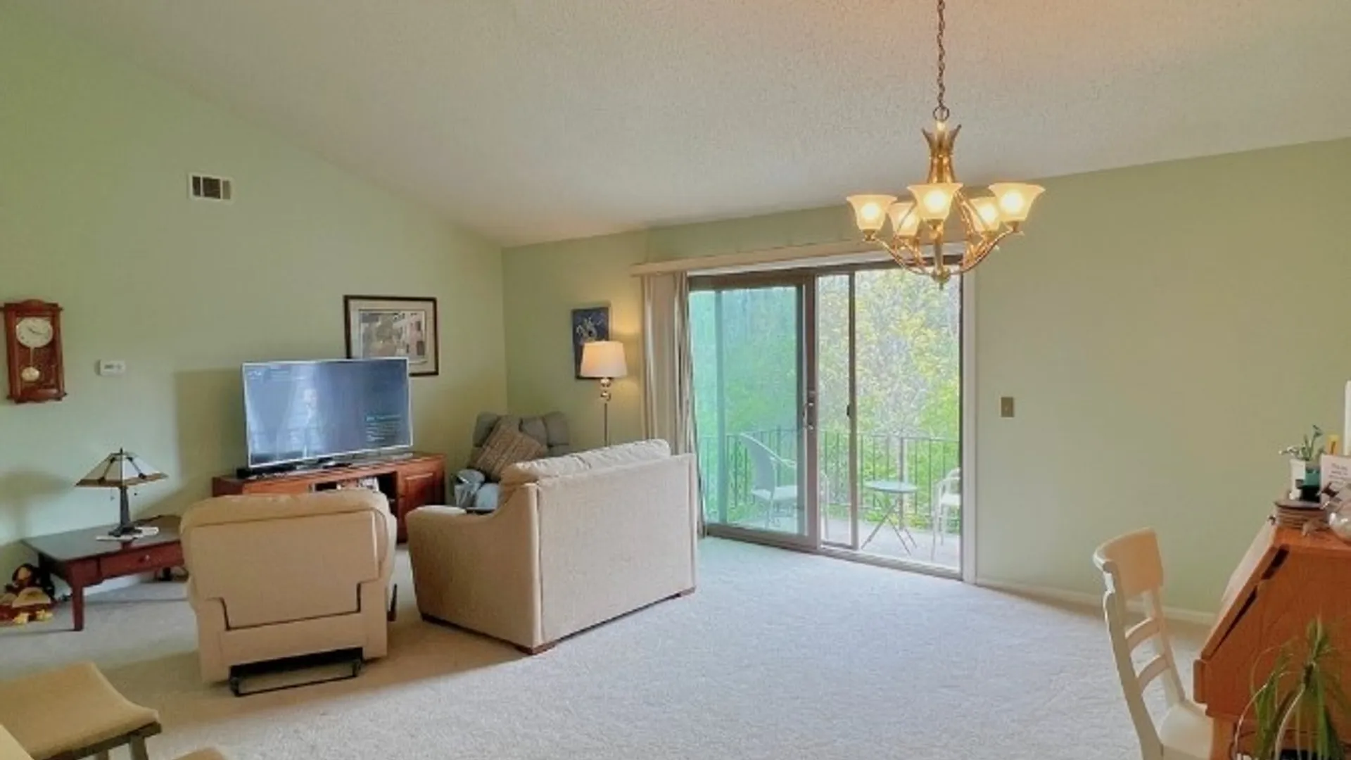 Property at 77 B Foxberry Drive, Amherst, NY 14068 8
