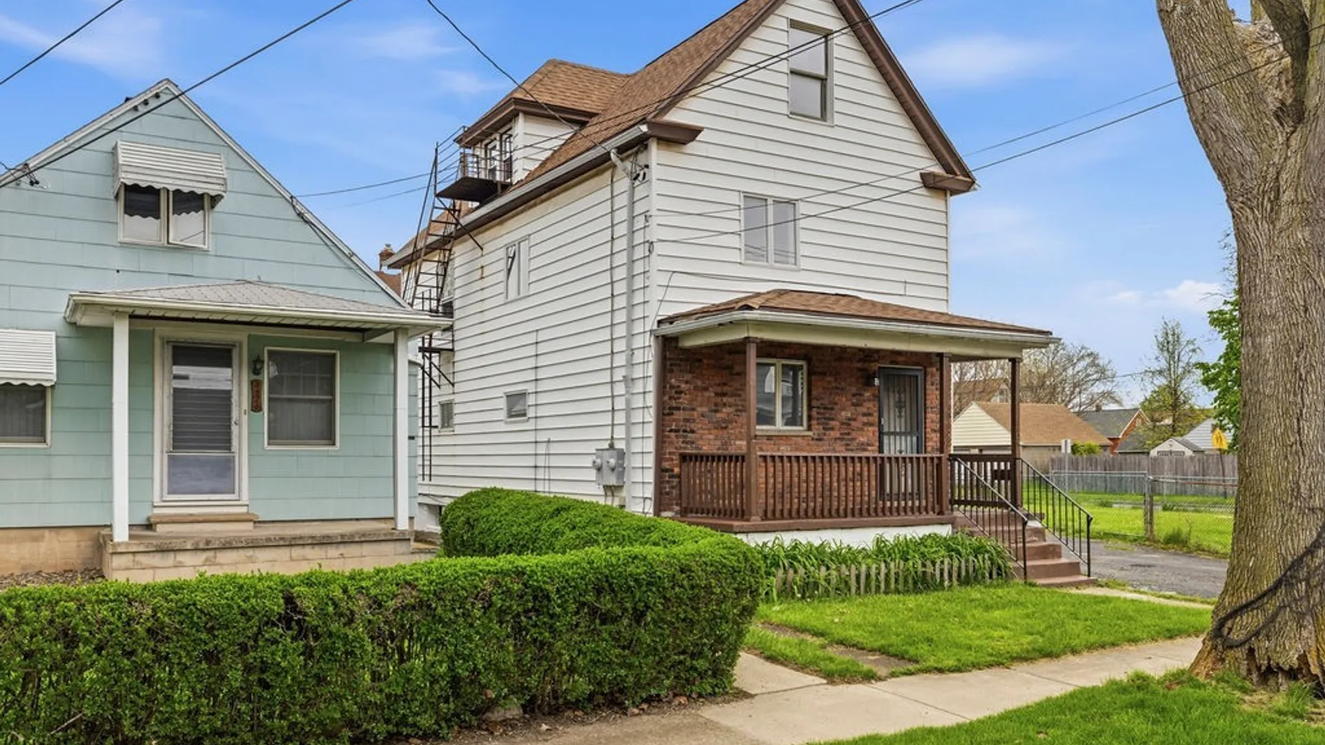 Property at 2426 Falls Street, Niagara Falls, NY 14303 3