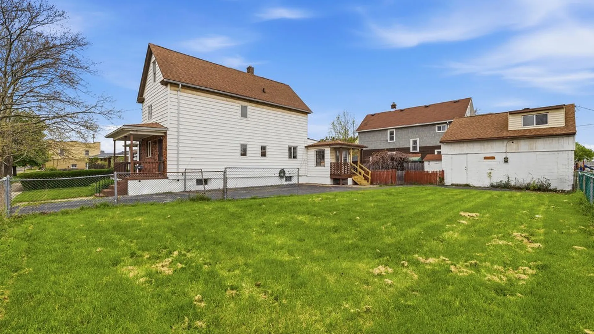 Property at 2426 Falls Street, Niagara Falls, NY 14303 4